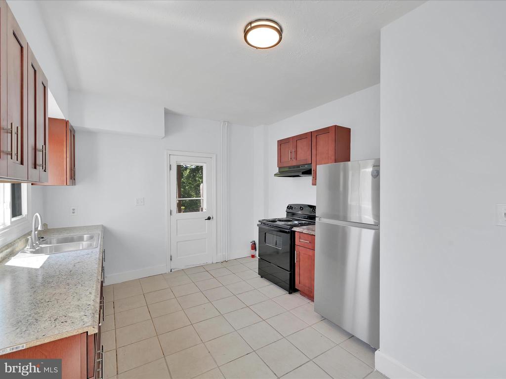 805 POTTSVILLE STREET