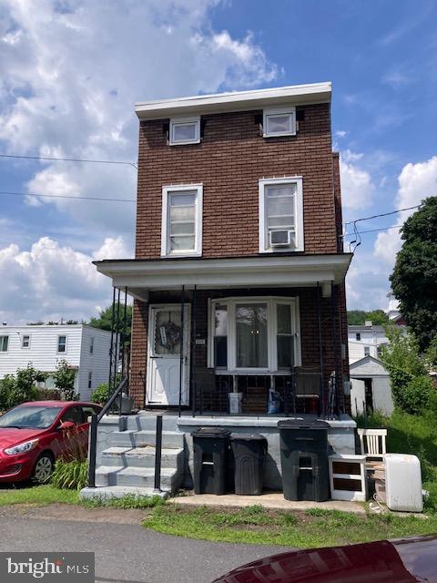 208 CANAL STREET