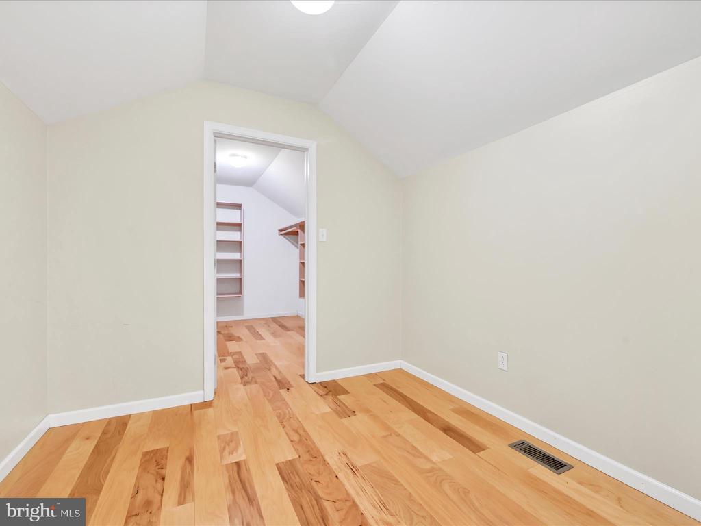 83 KELSEY DRIVE