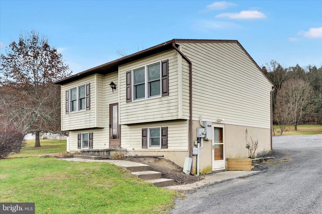 14 BROOKSIDE ROAD
