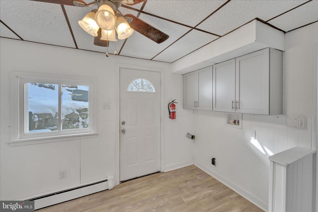 1023 W SCHUYLKILL