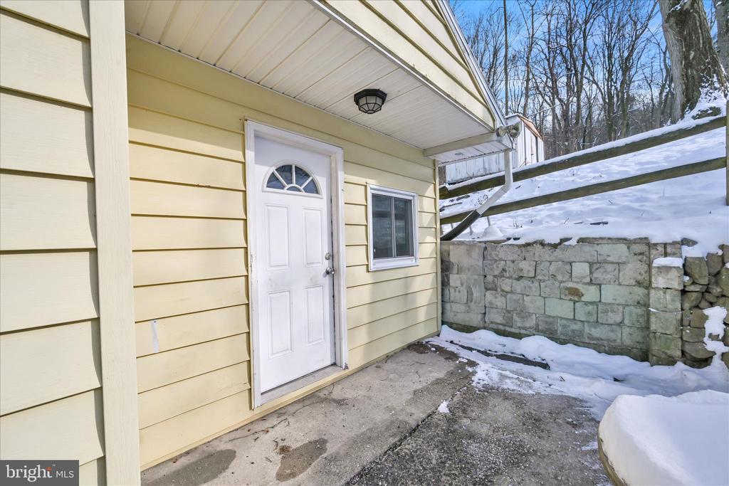 1023 W SCHUYLKILL