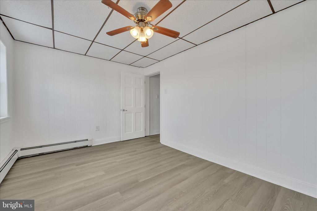 1023 W SCHUYLKILL