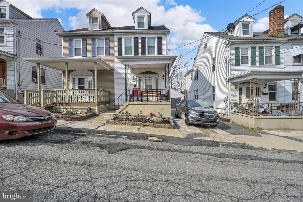 9 N 22ND STREET