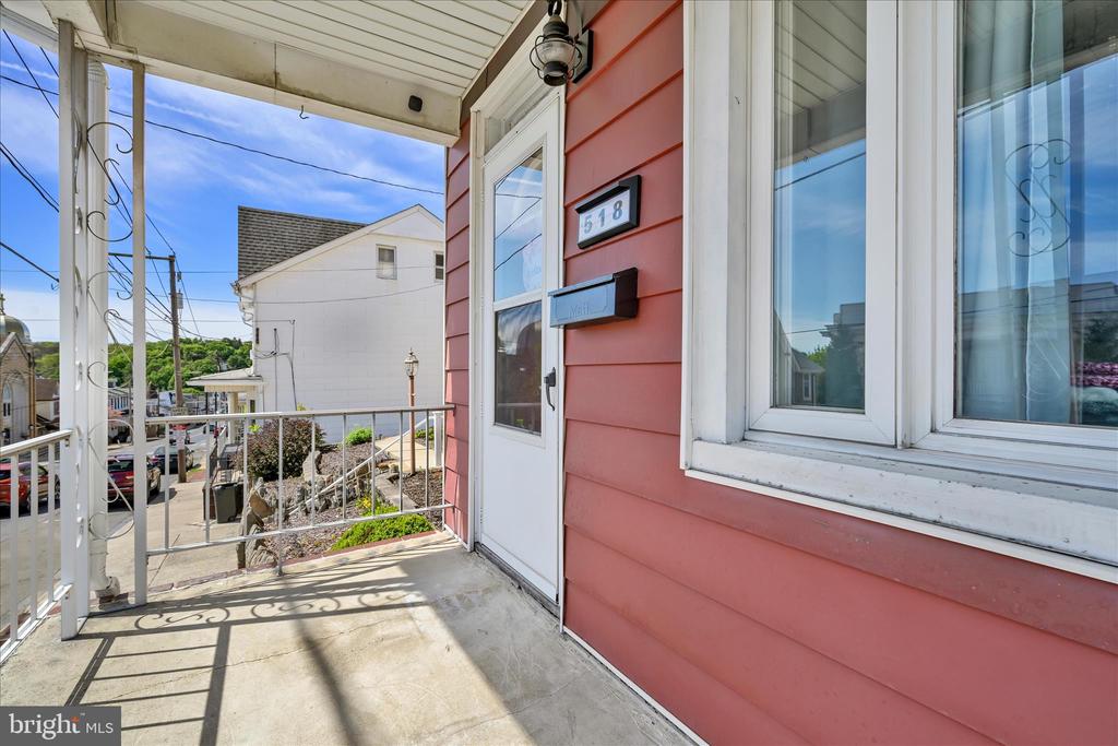 518 N FRONT STREET