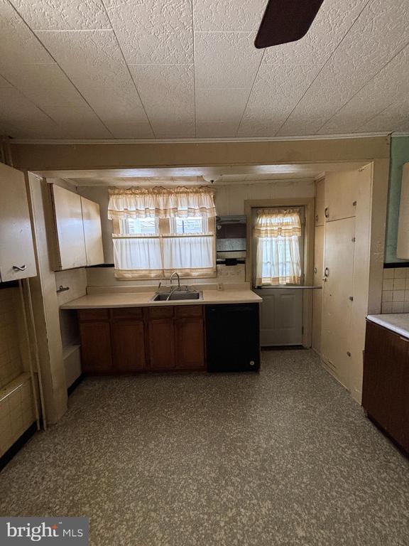 604 3RD STREET