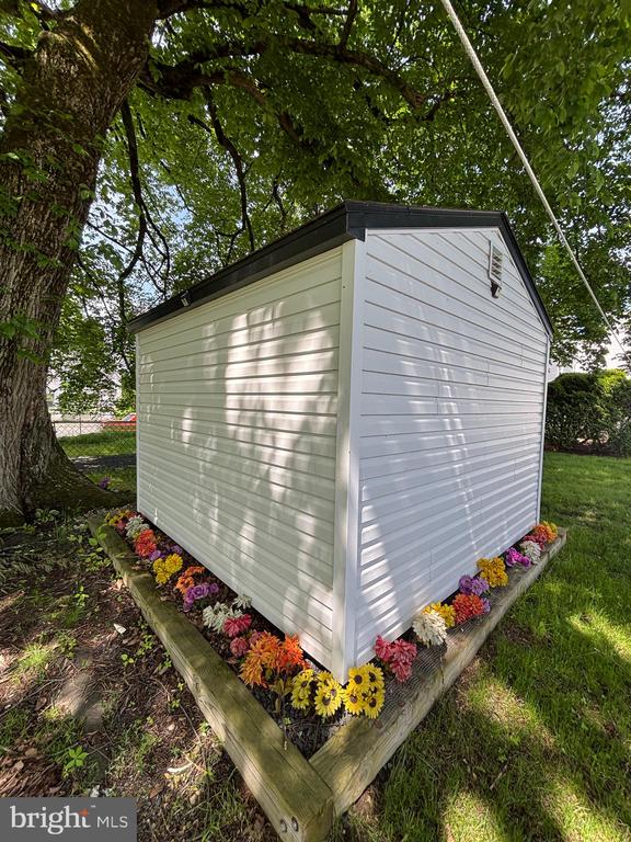 604 3RD STREET