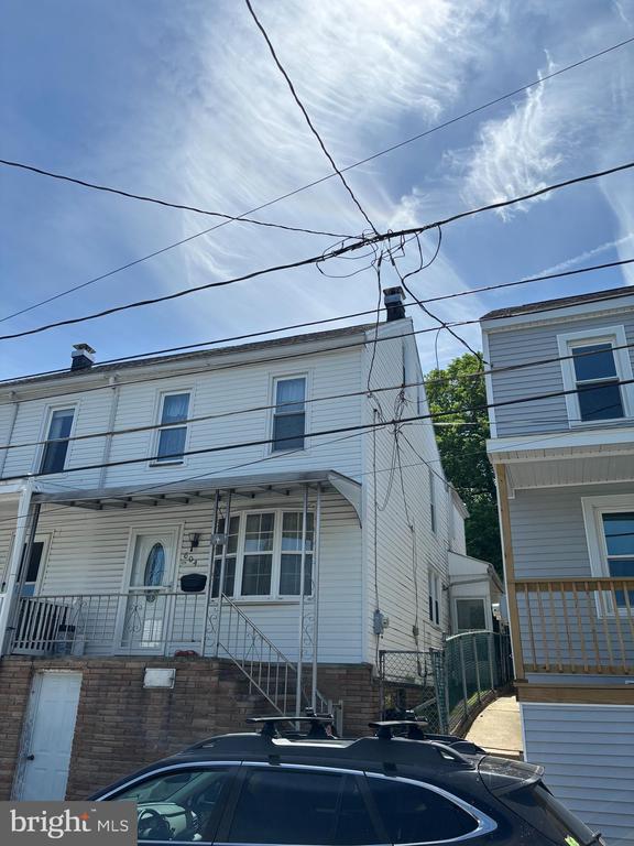 604 3RD STREET