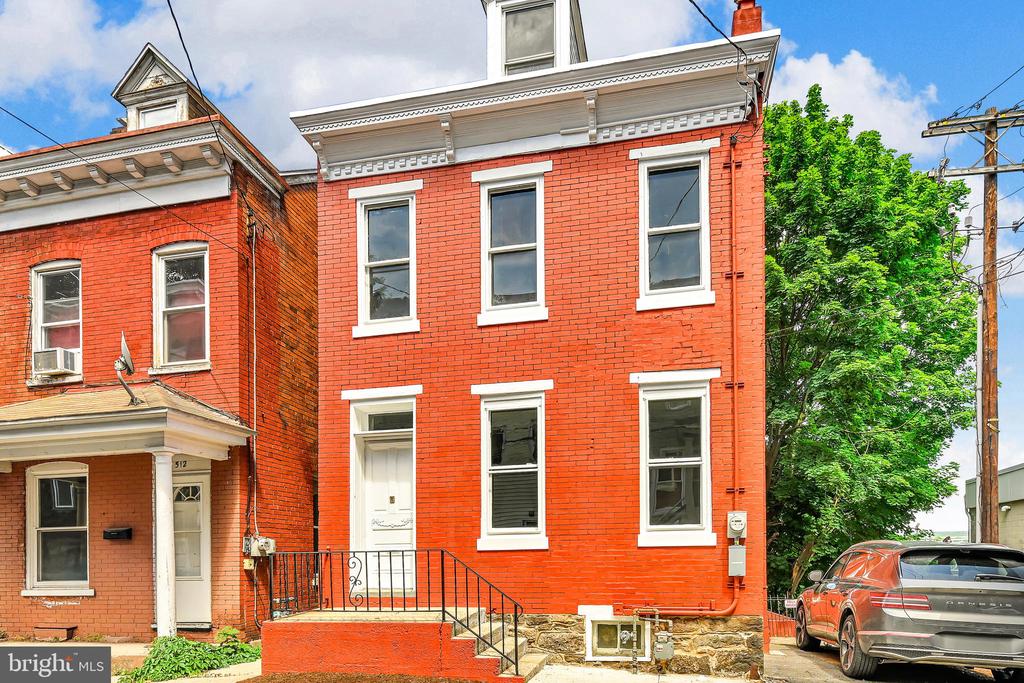510 HOWARD AVENUE