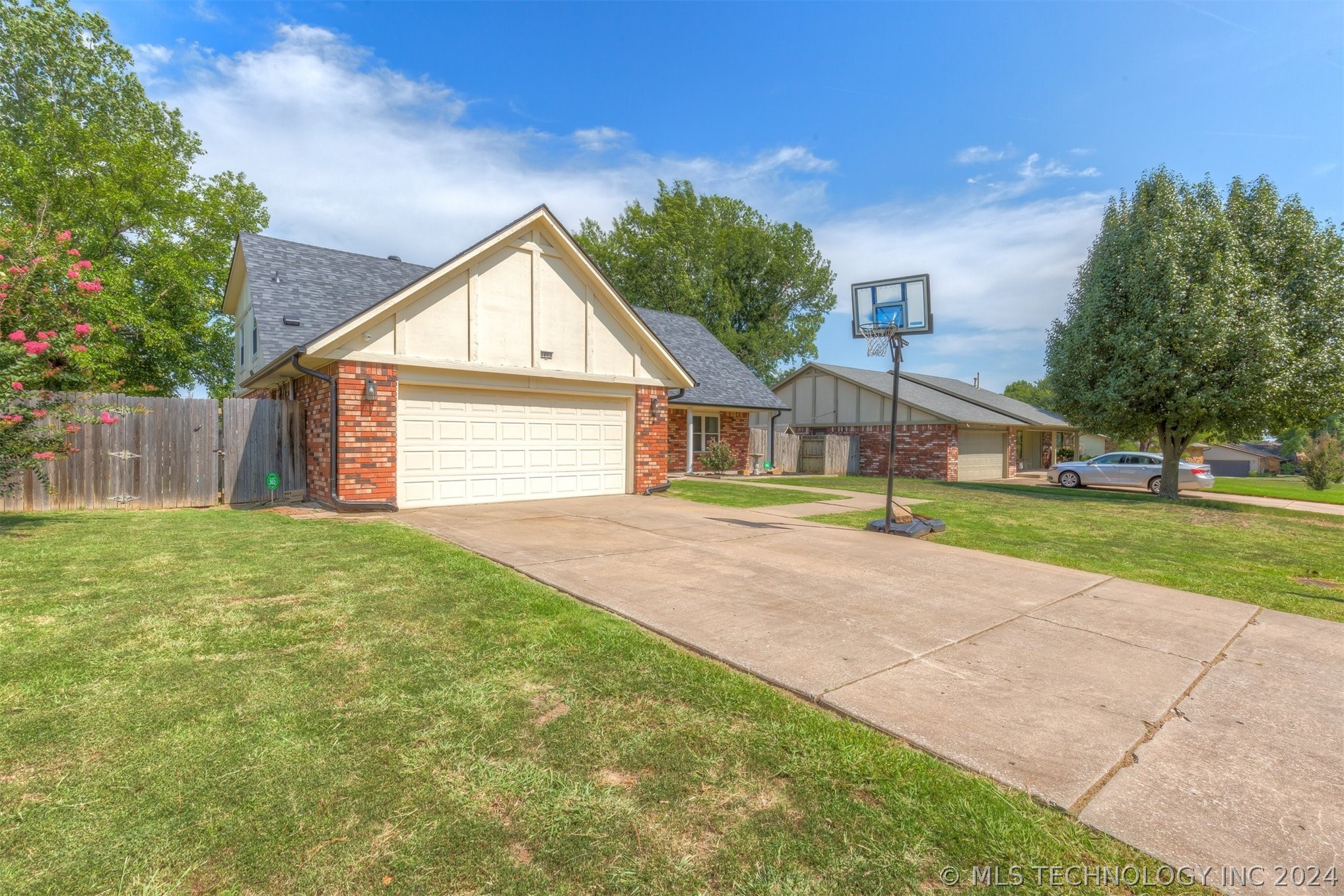 7803 S 80th East Avenue