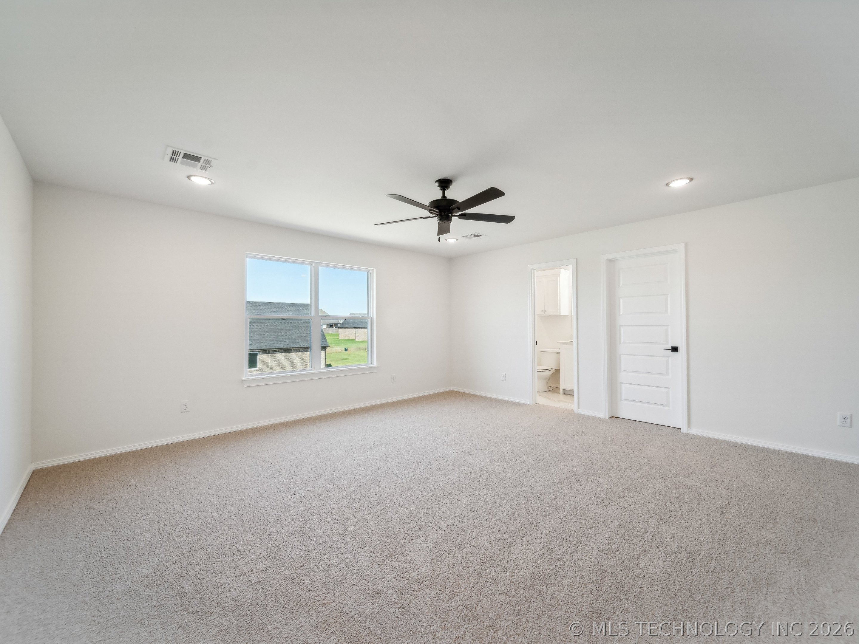 13715 S 20th Place E