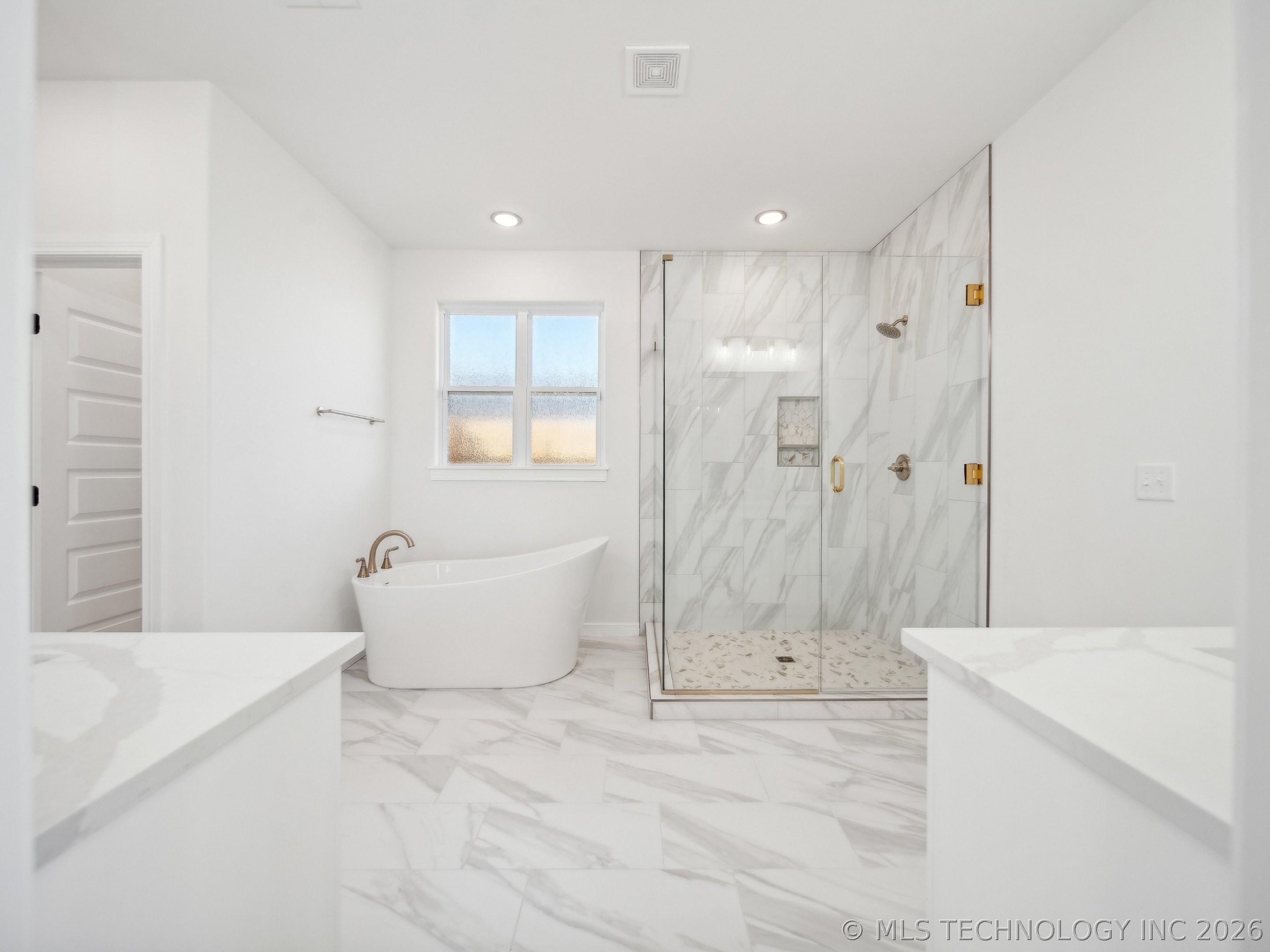 13715 S 20th Place E