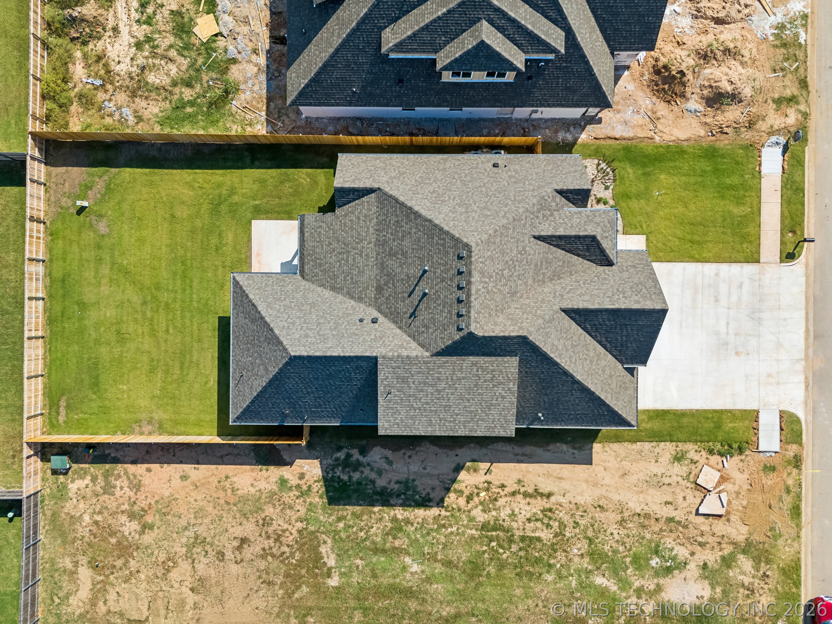 13715 S 20th Place E