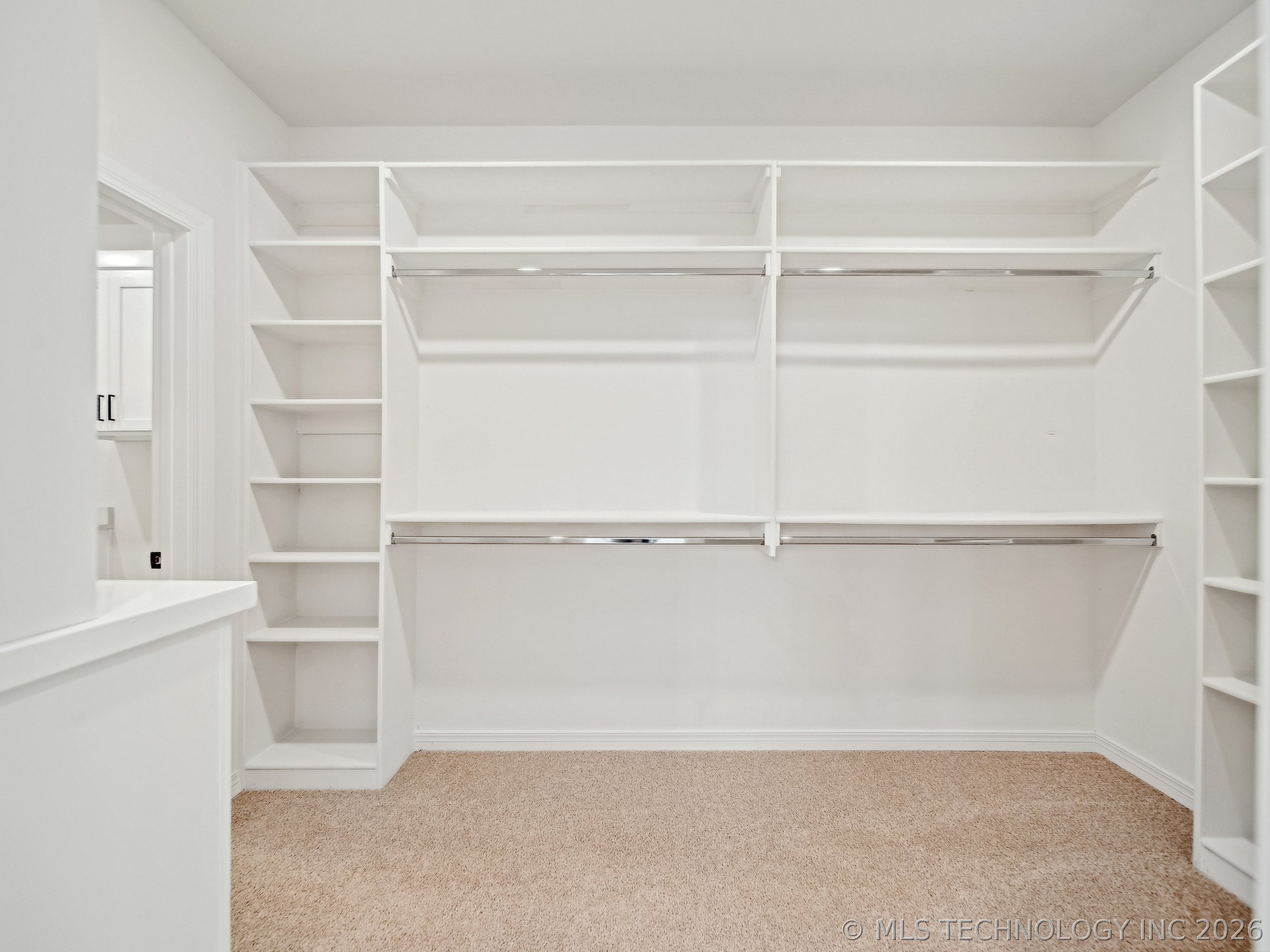 13715 S 20th Place E