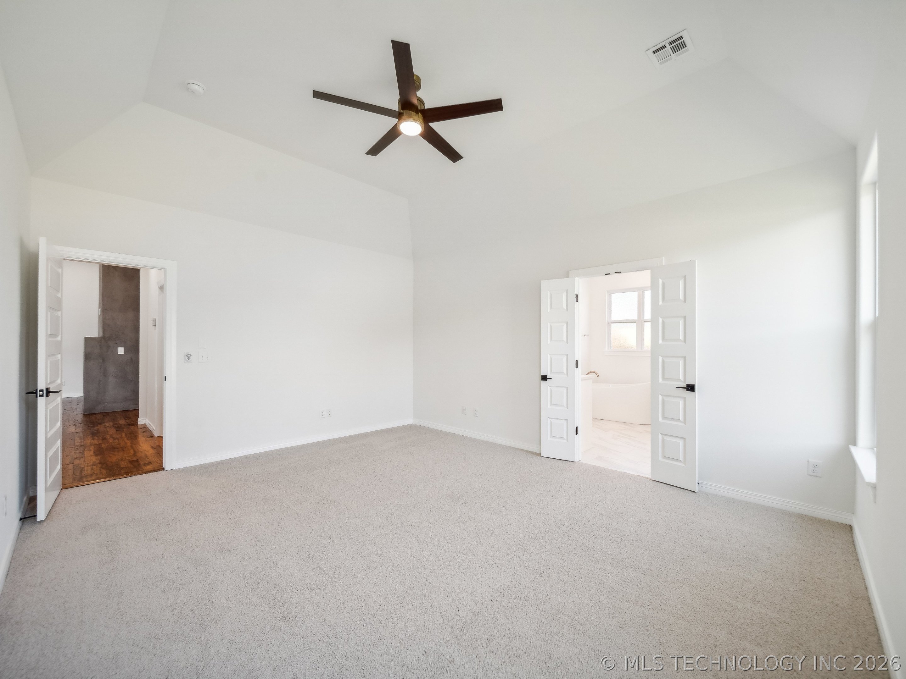 13715 S 20th Place E