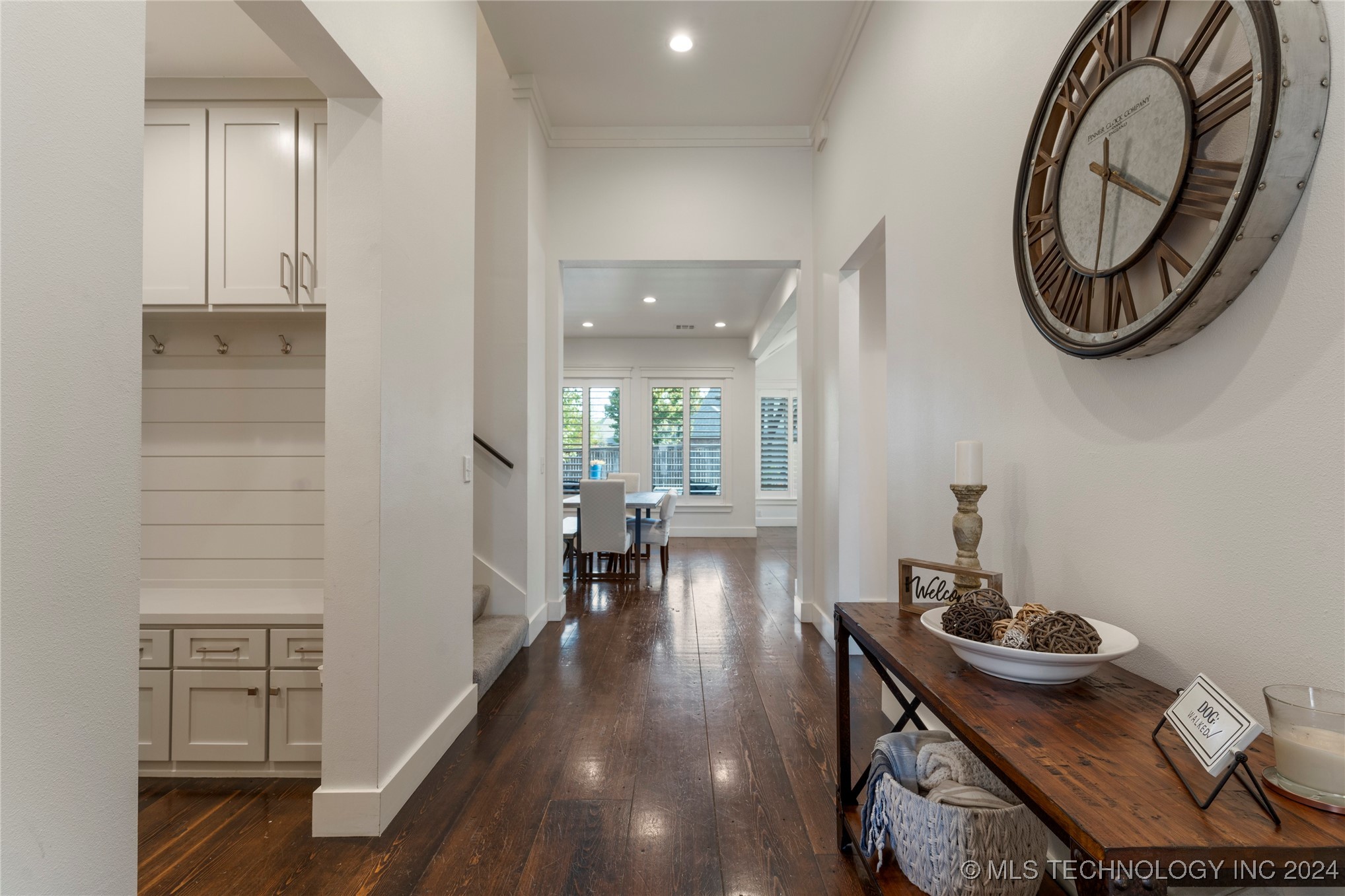 1109 S Kalanchoe Avenue