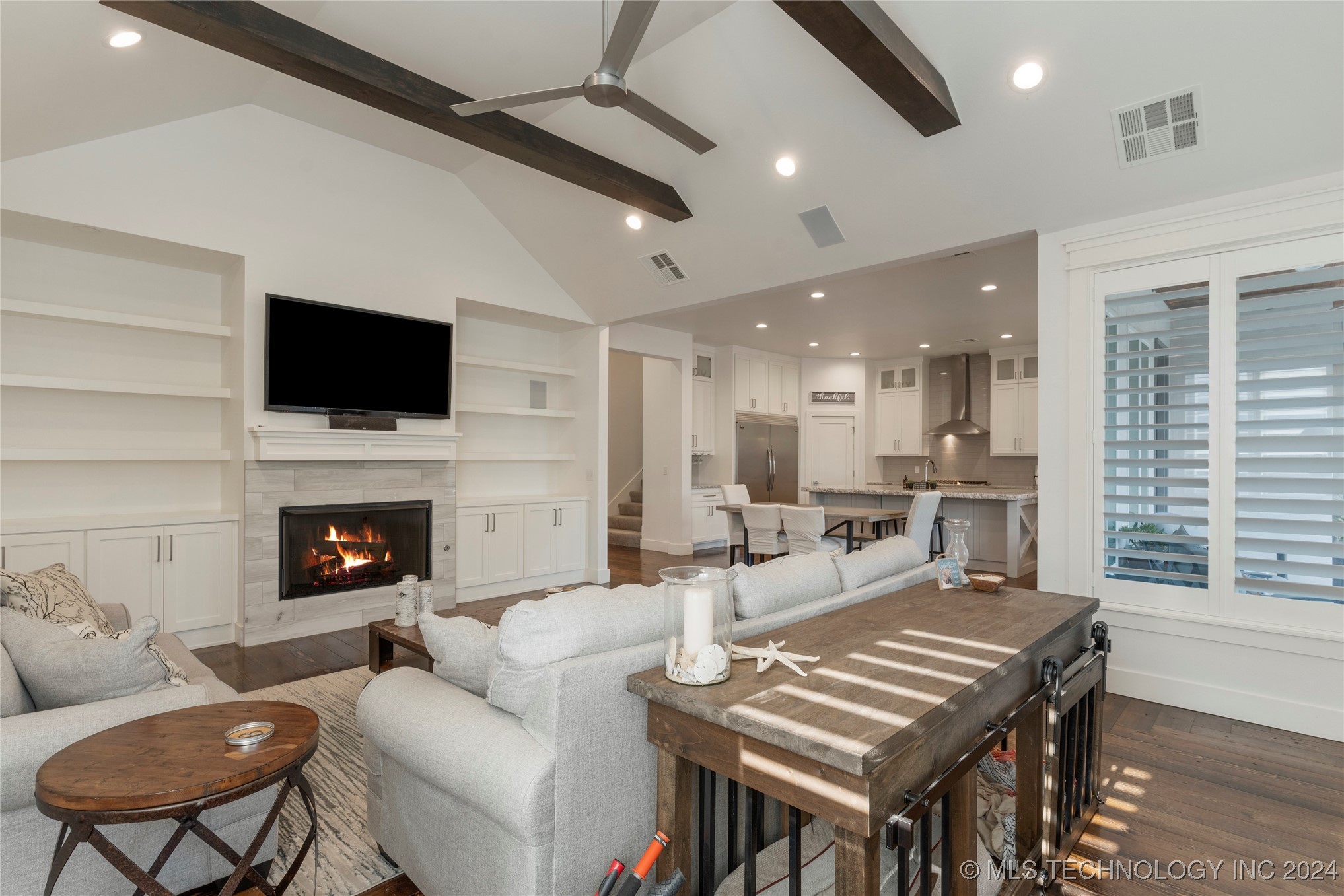 1109 S Kalanchoe Avenue