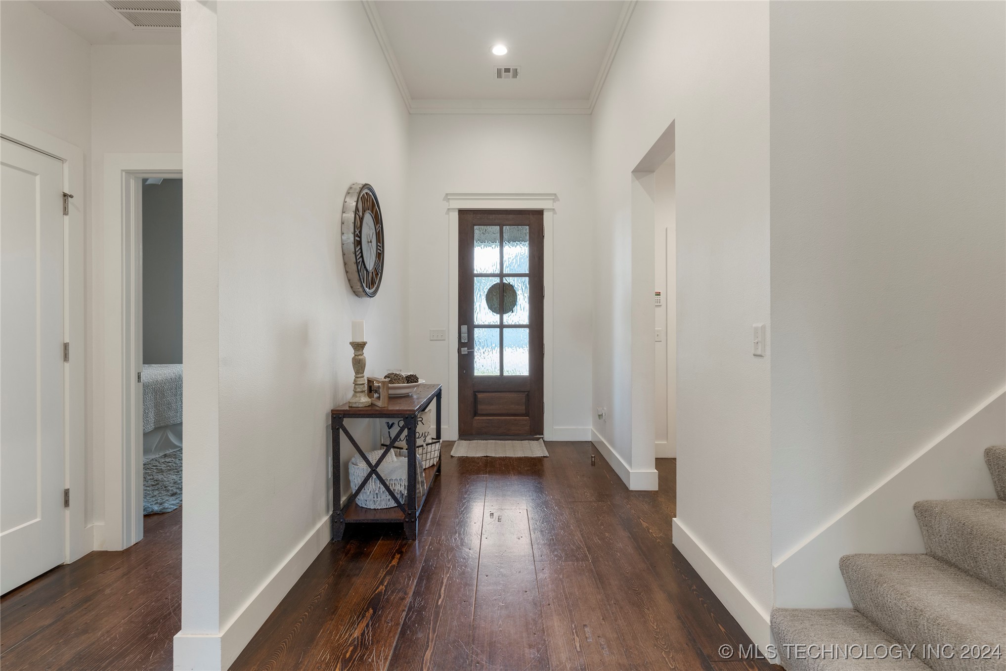 1109 S Kalanchoe Avenue