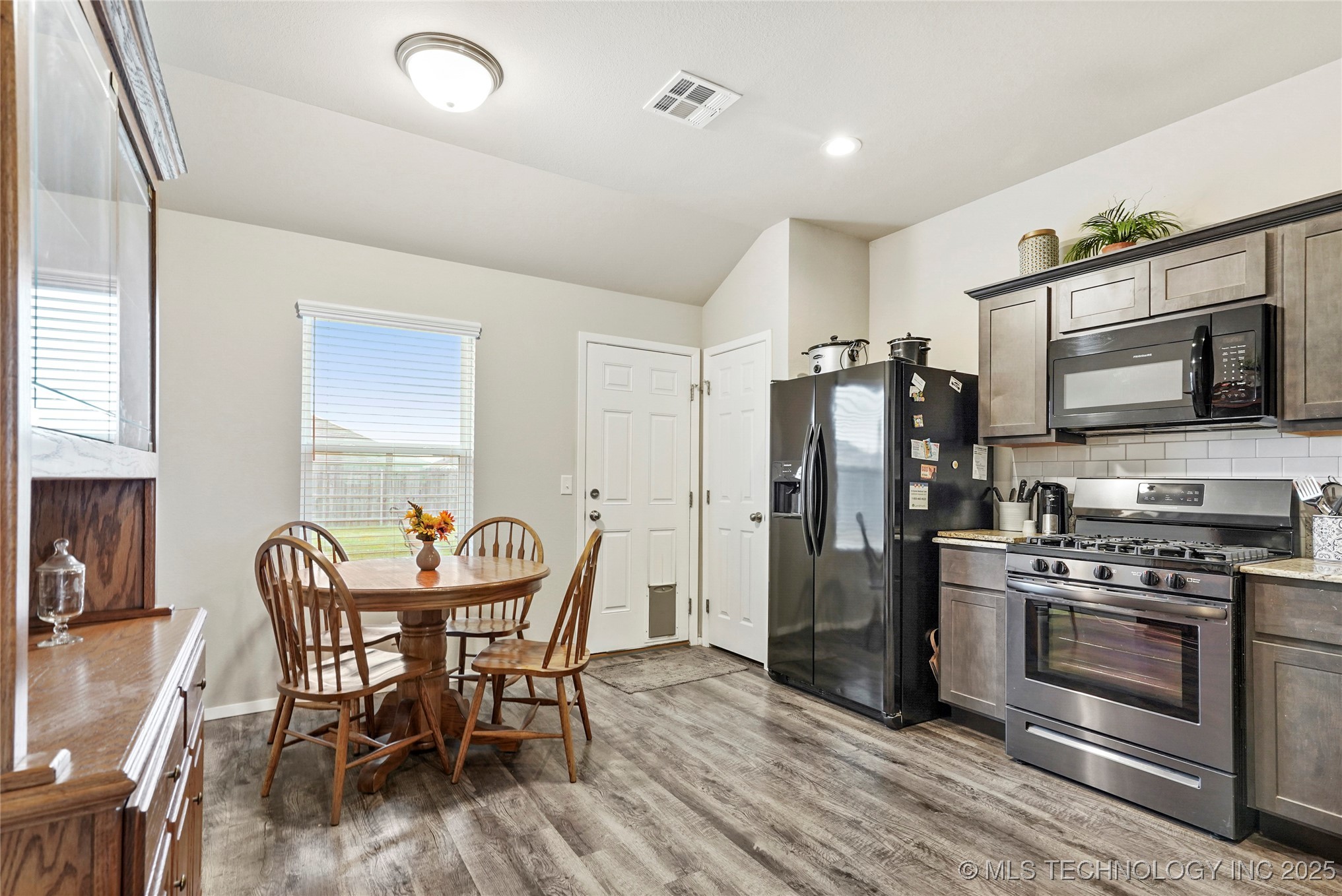 1541 S 30th Court