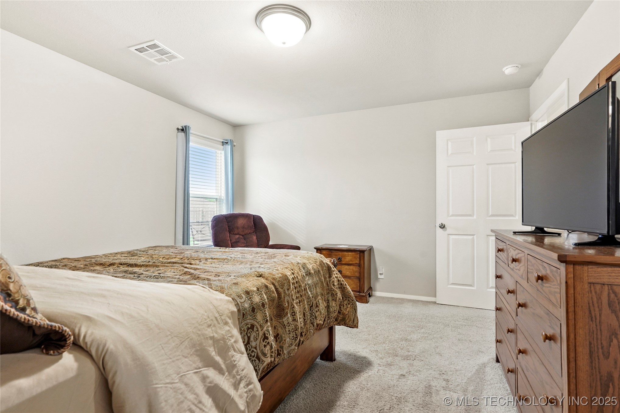 1541 S 30th Court