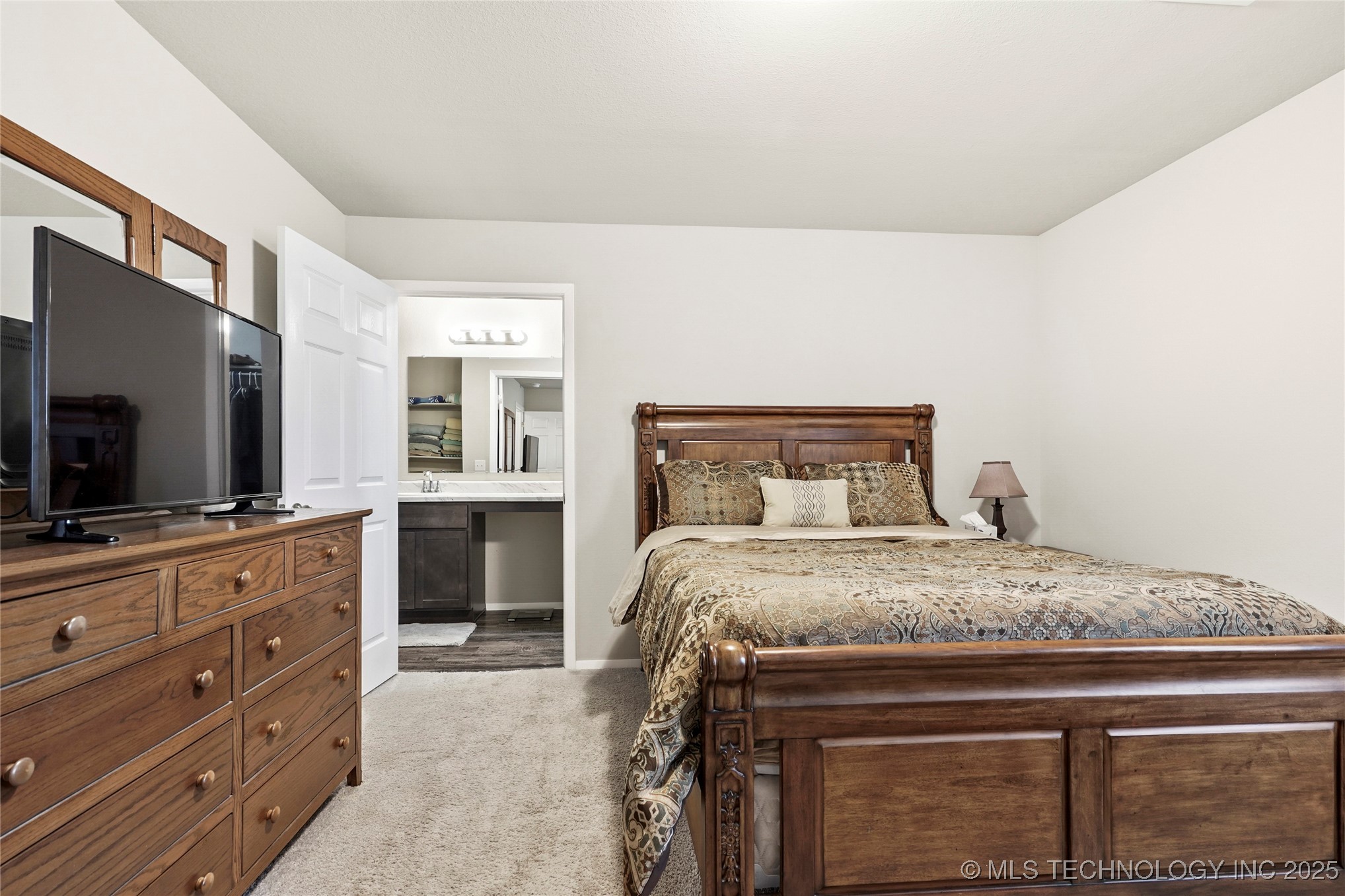 1541 S 30th Court