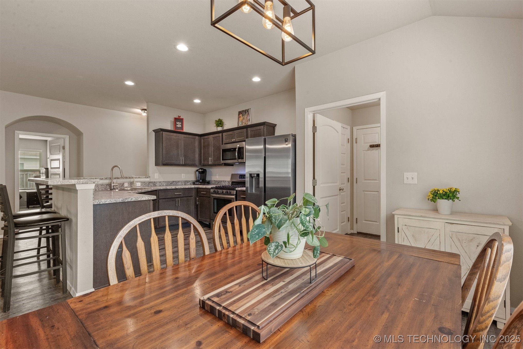 2819 Quincy Street