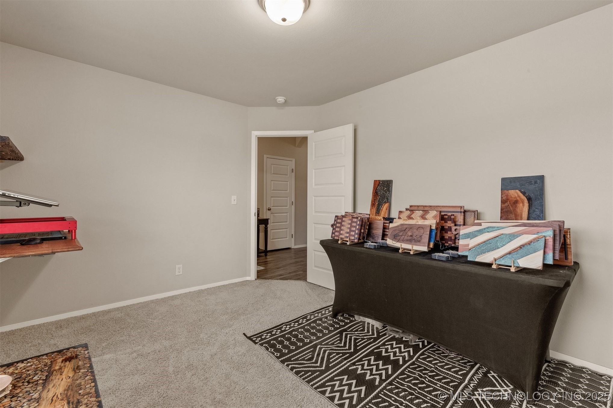 2819 Quincy Street