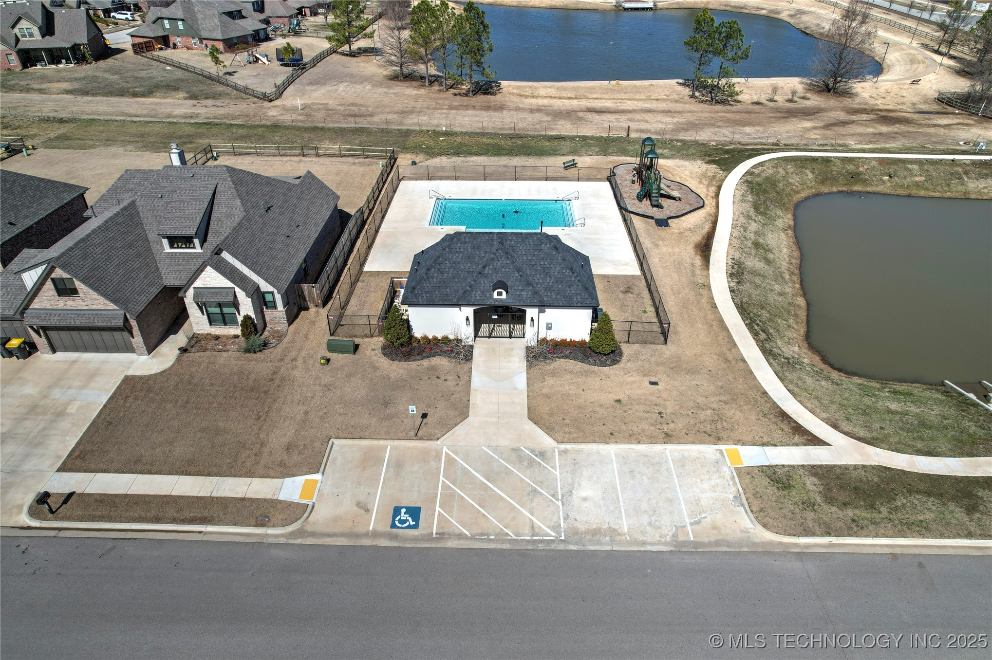 13634 S 21st Court E