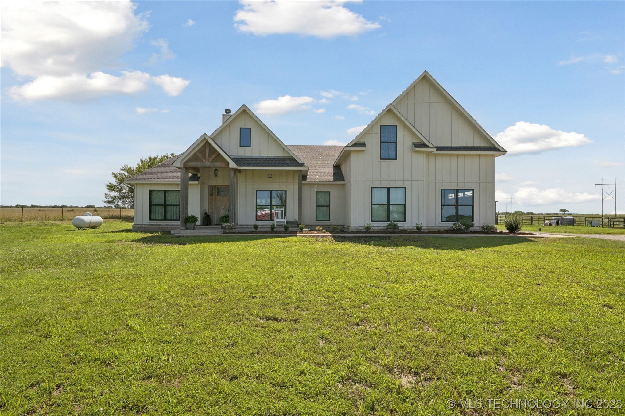 5522 N 180 Road