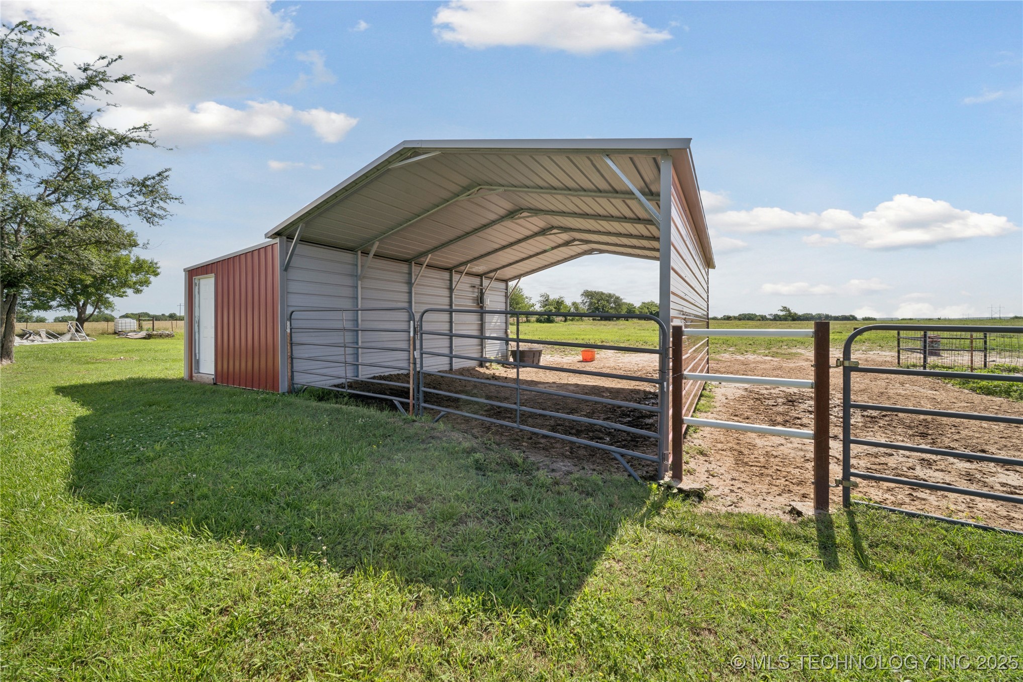5522 N 180 Road