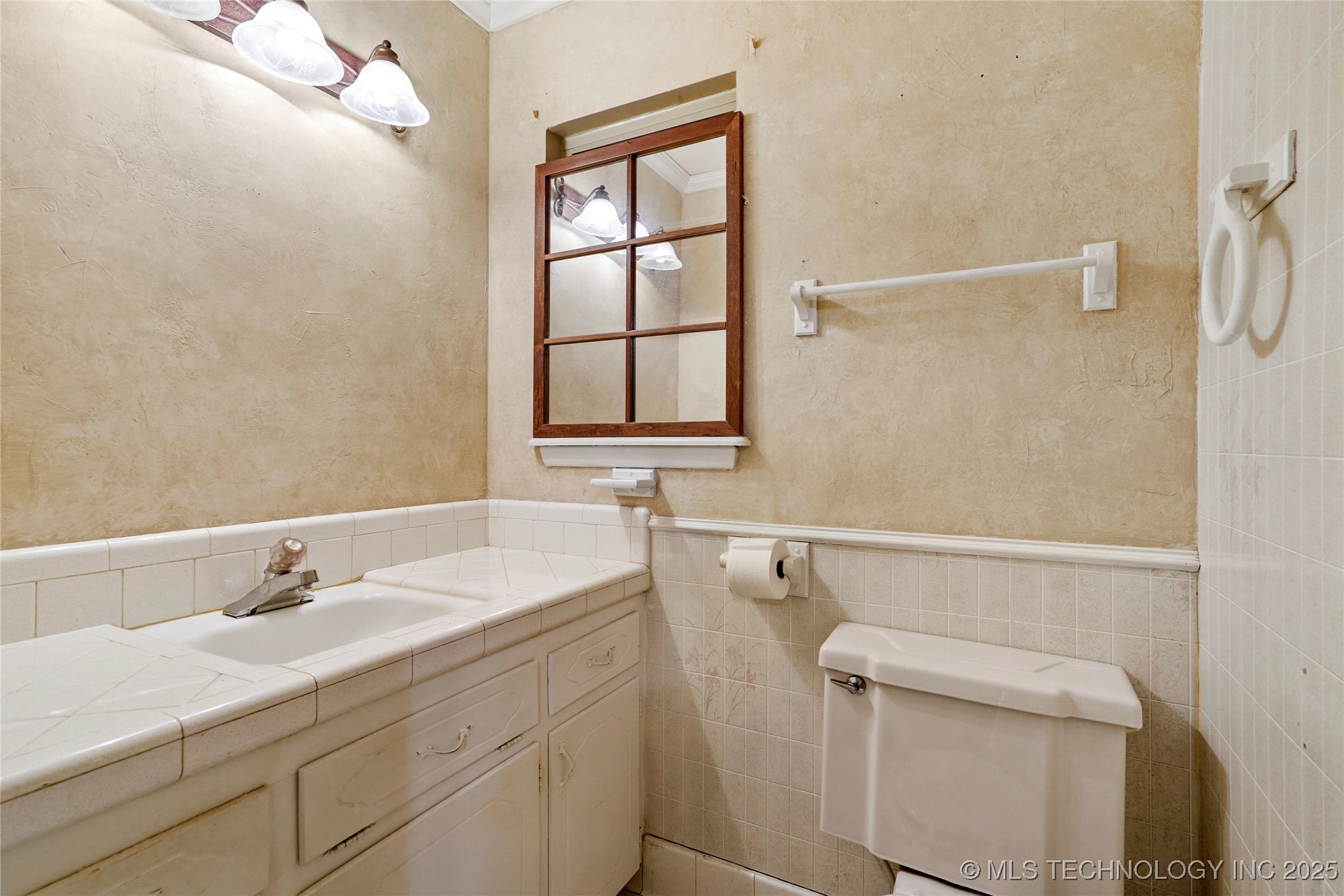 6946 E 20th Place