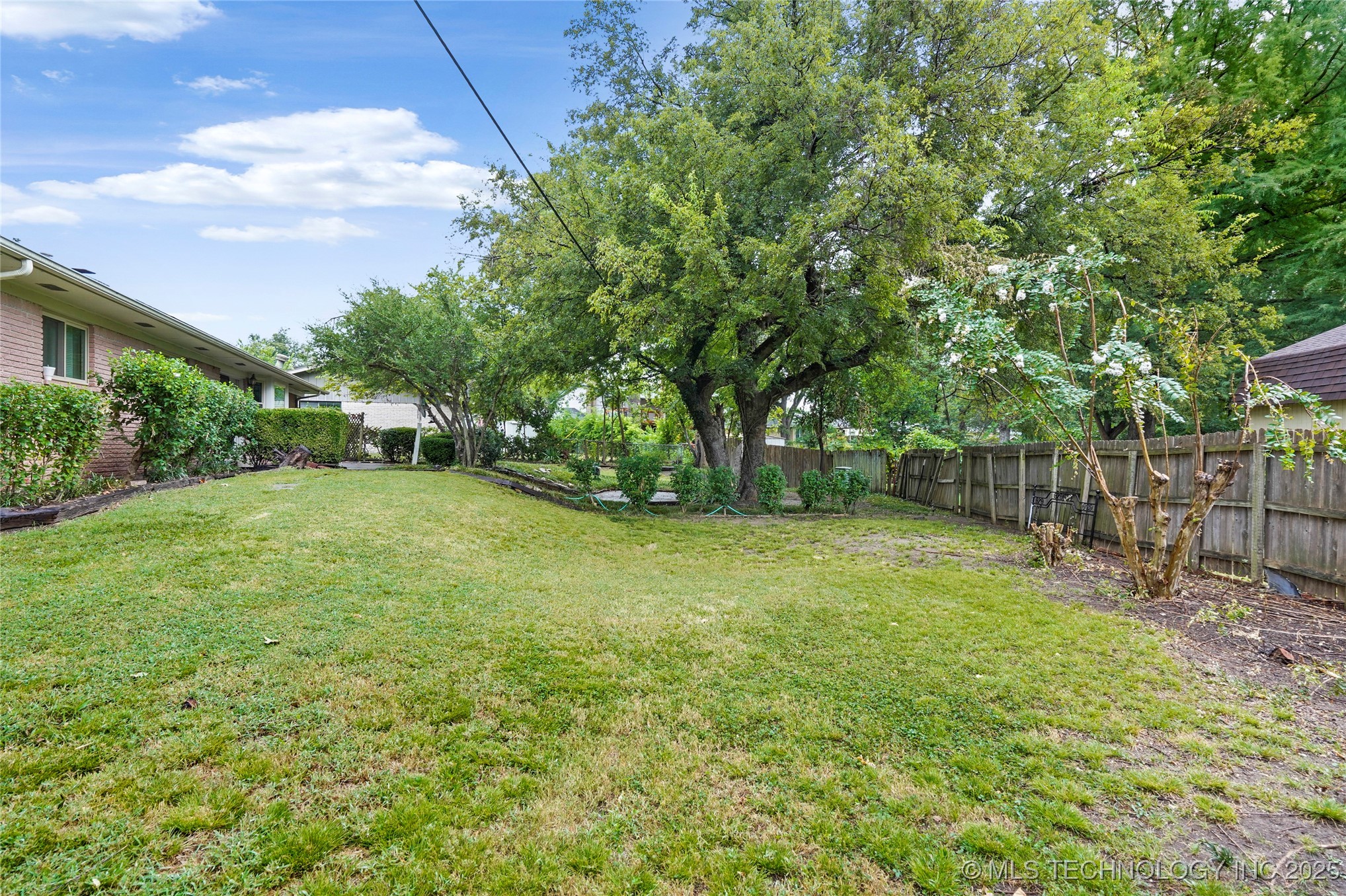 6946 E 20th Place