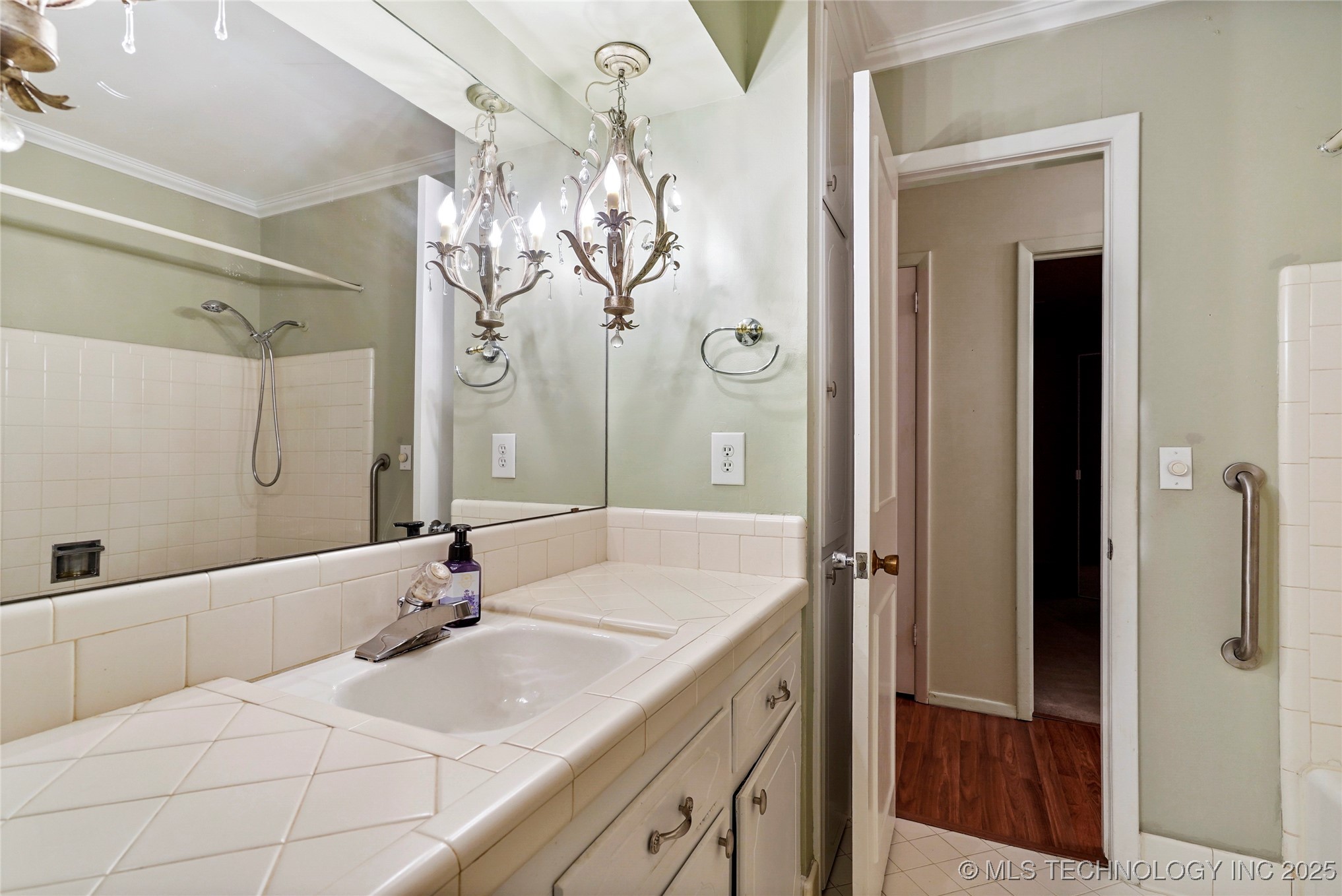 6946 E 20th Place