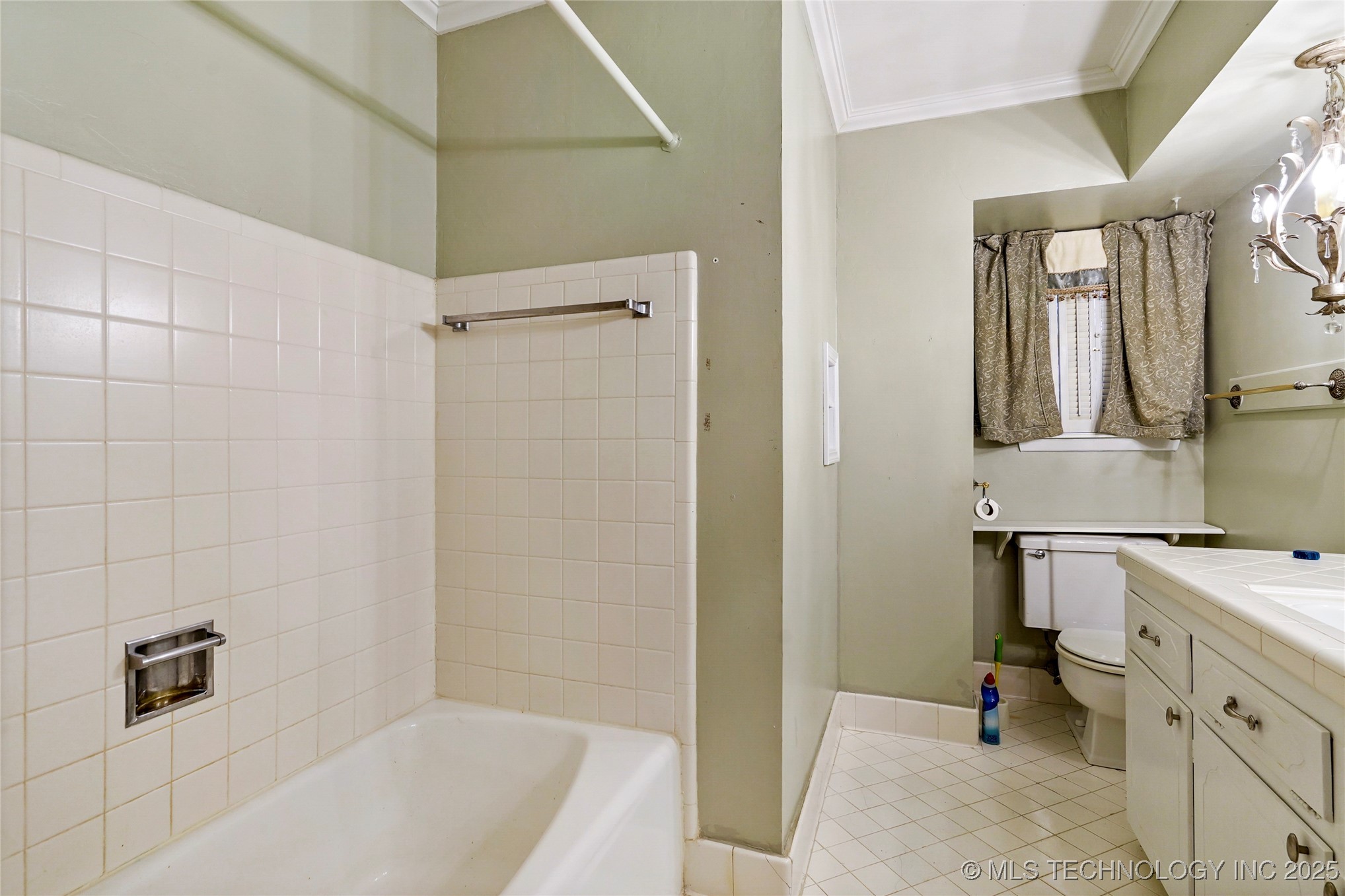 6946 E 20th Place