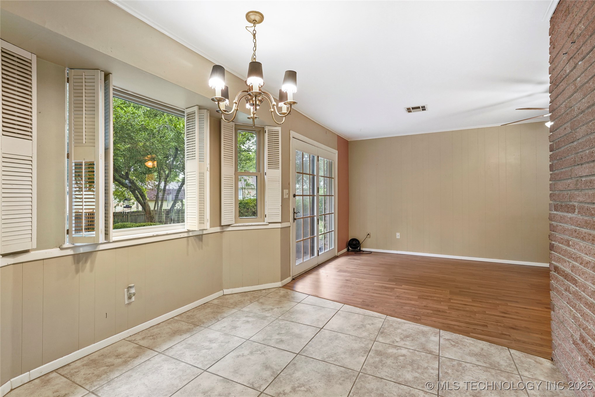 6946 E 20th Place