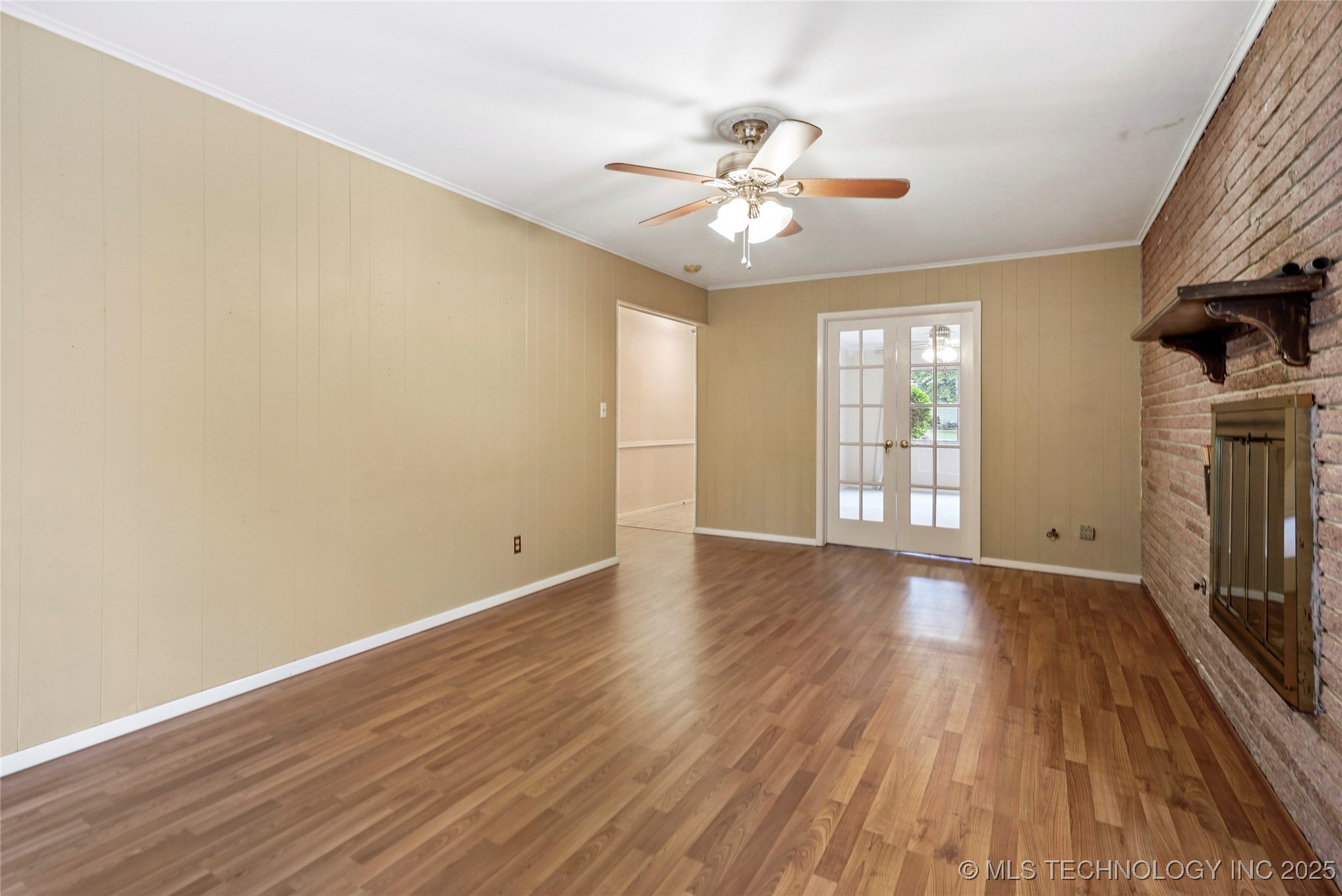 6946 E 20th Place