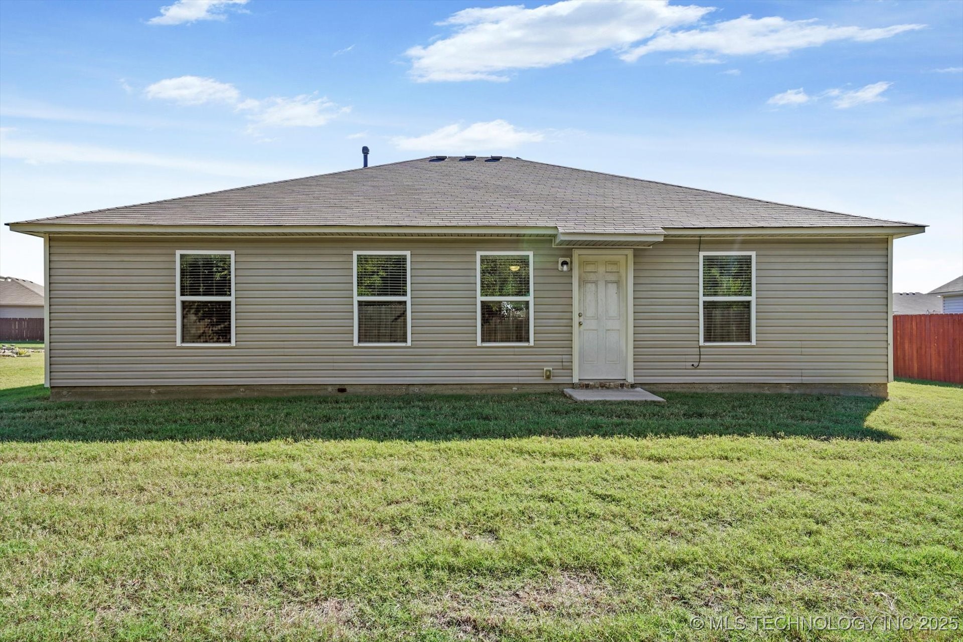 10702 N 100th East Avenue