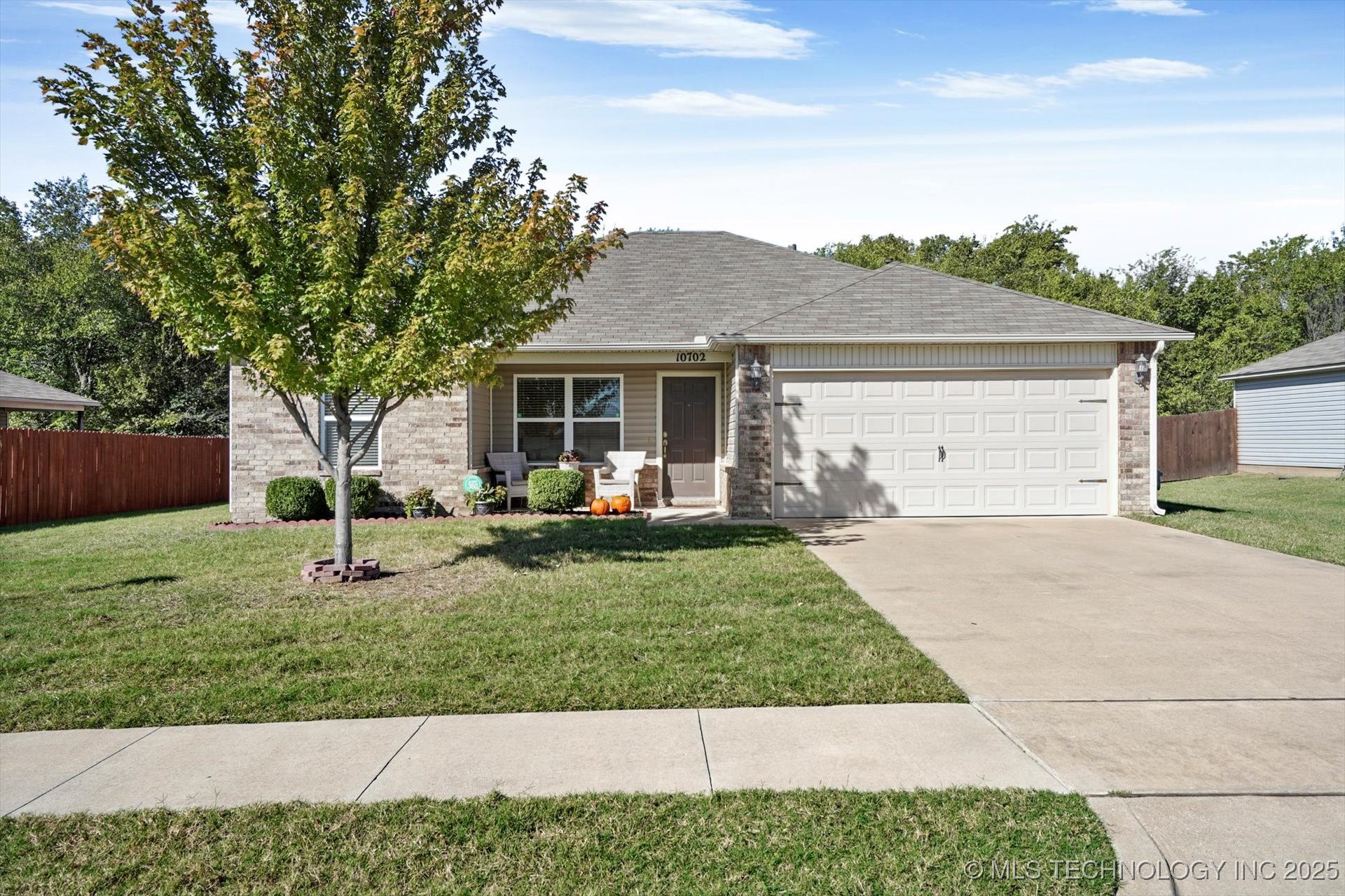 10702 N 100th East Avenue