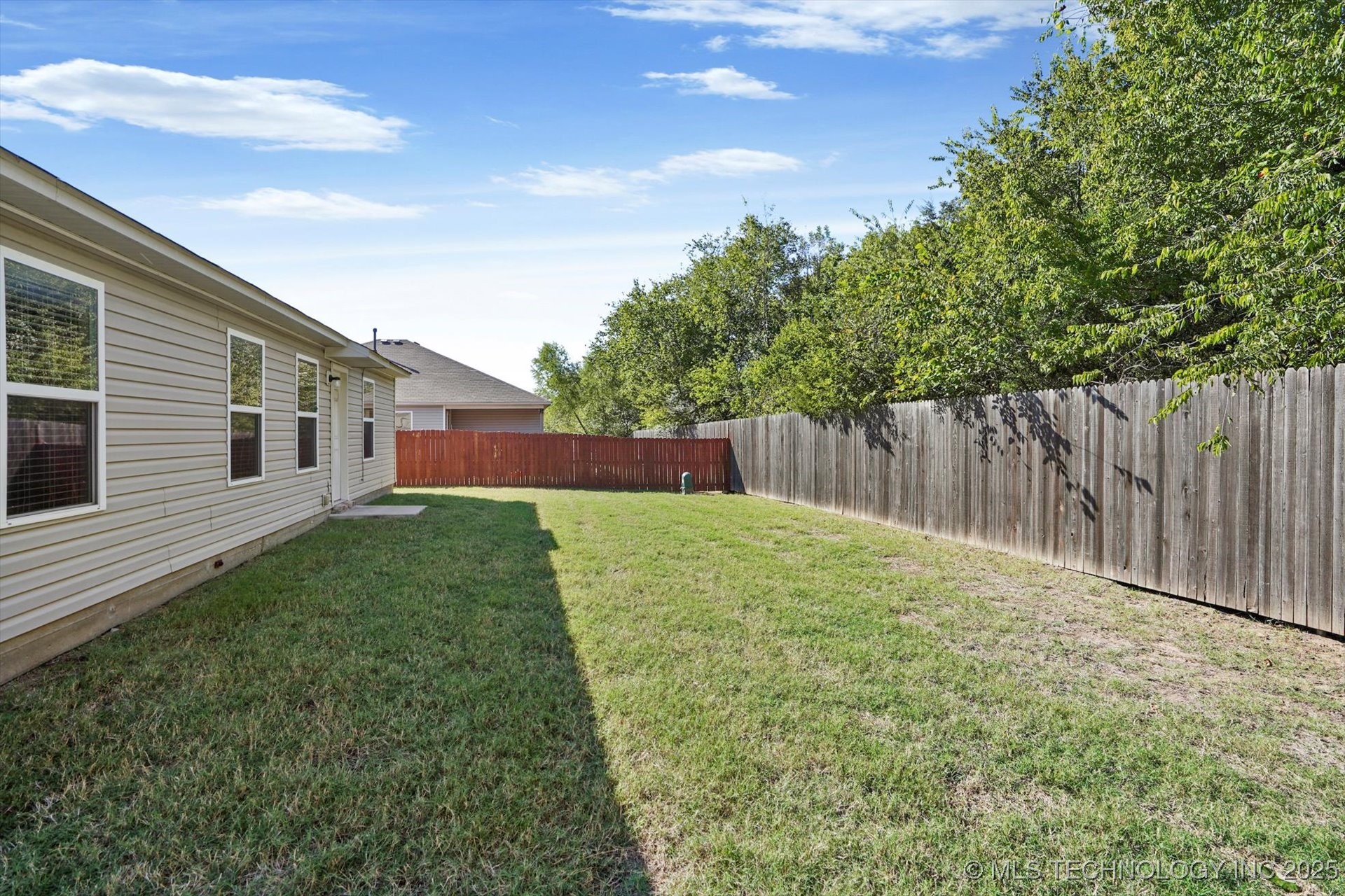 10702 N 100th East Avenue