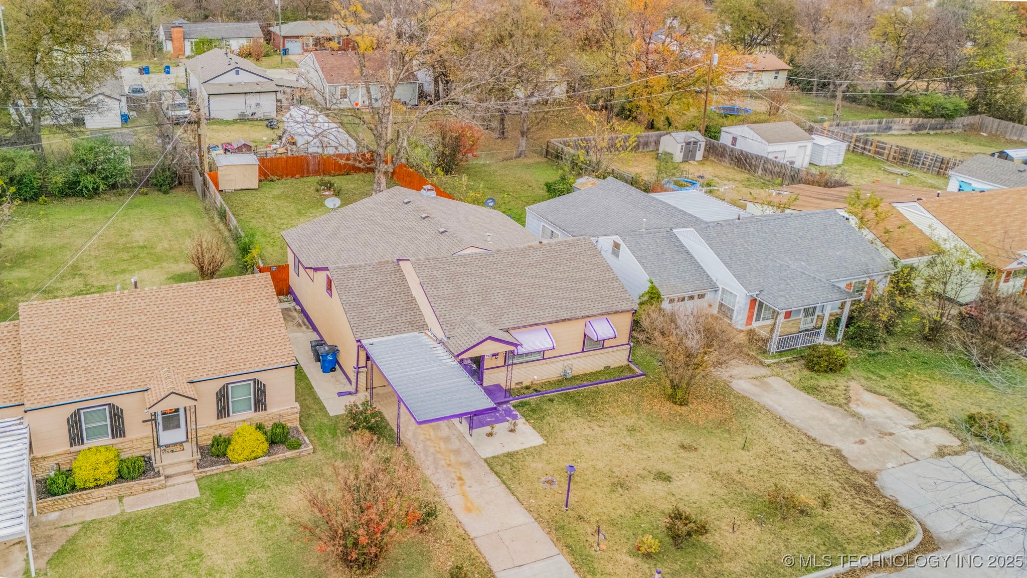 2317 W 47th Place
