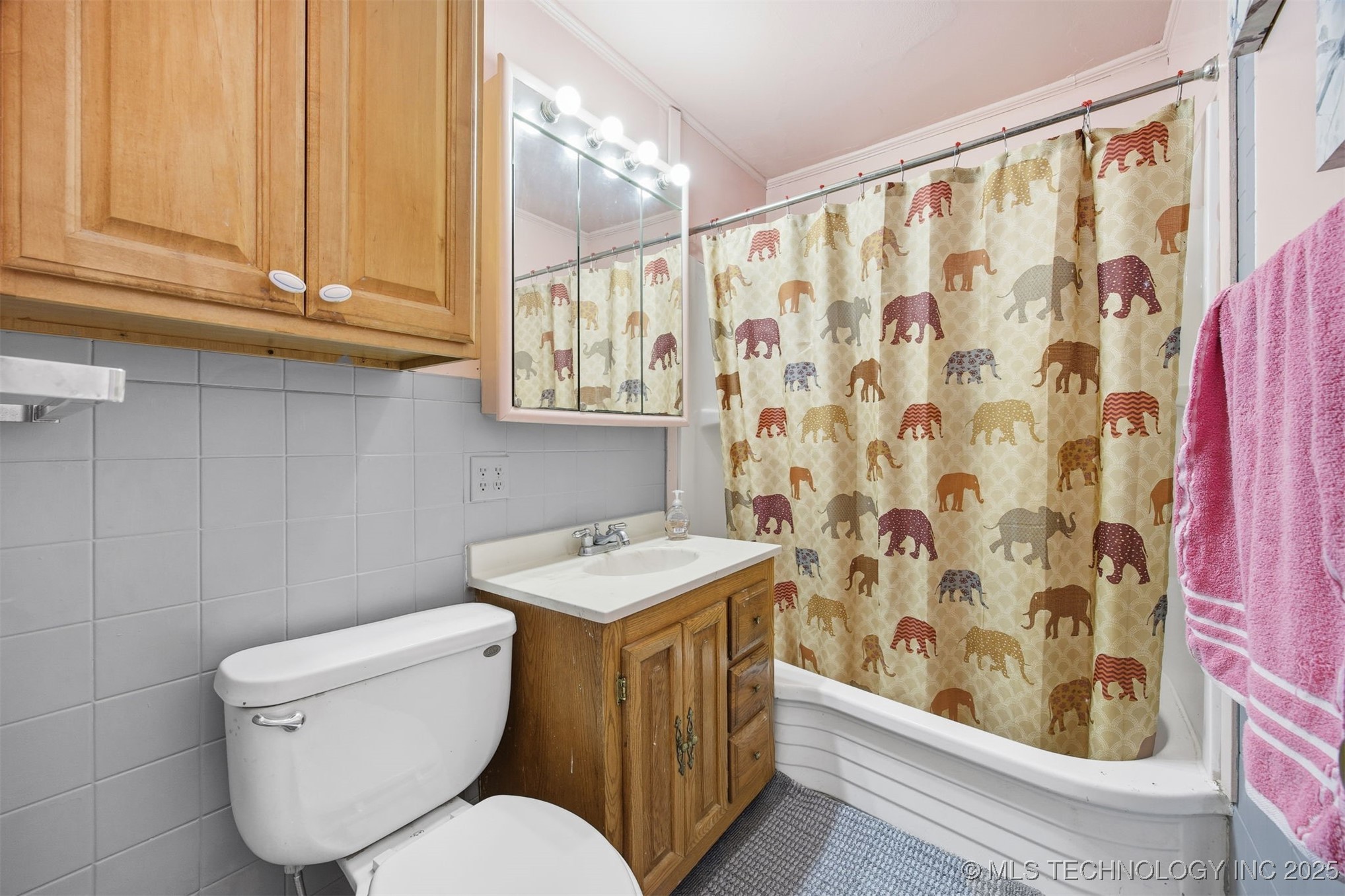 2317 W 47th Place