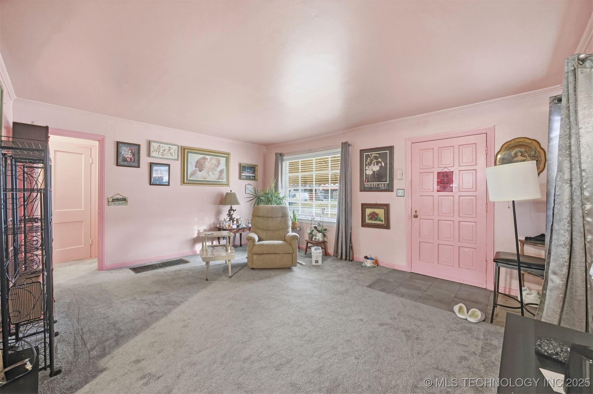 2317 W 47th Place