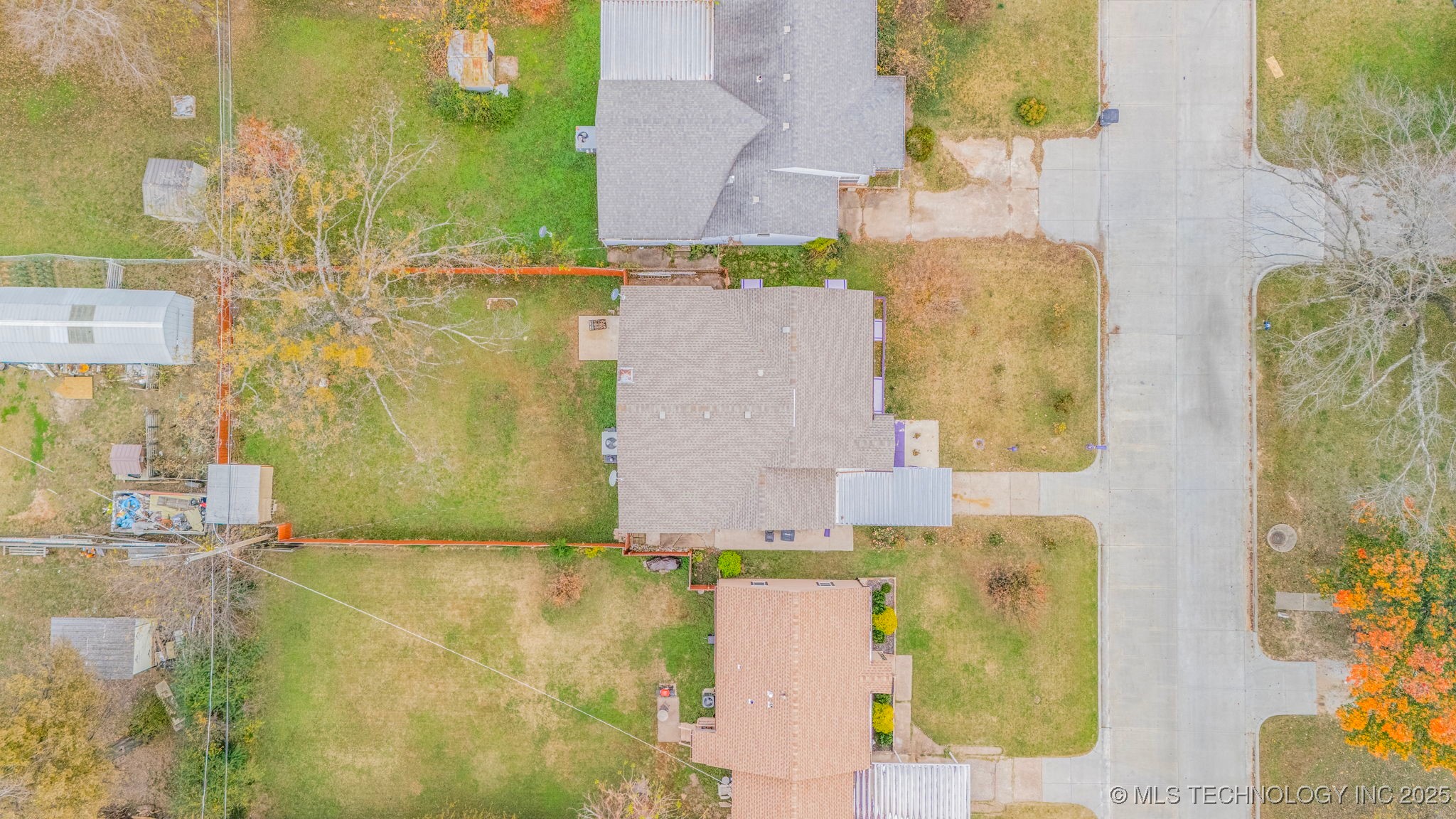 2317 W 47th Place