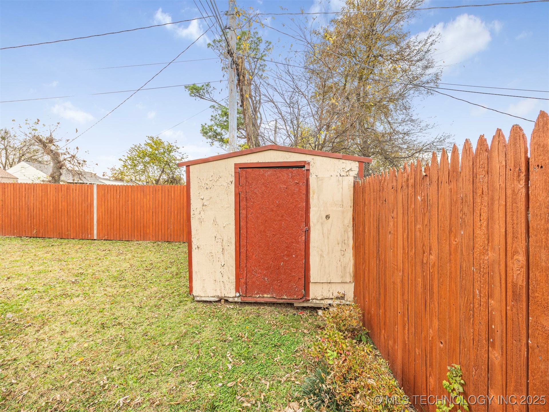 2317 W 47th Place