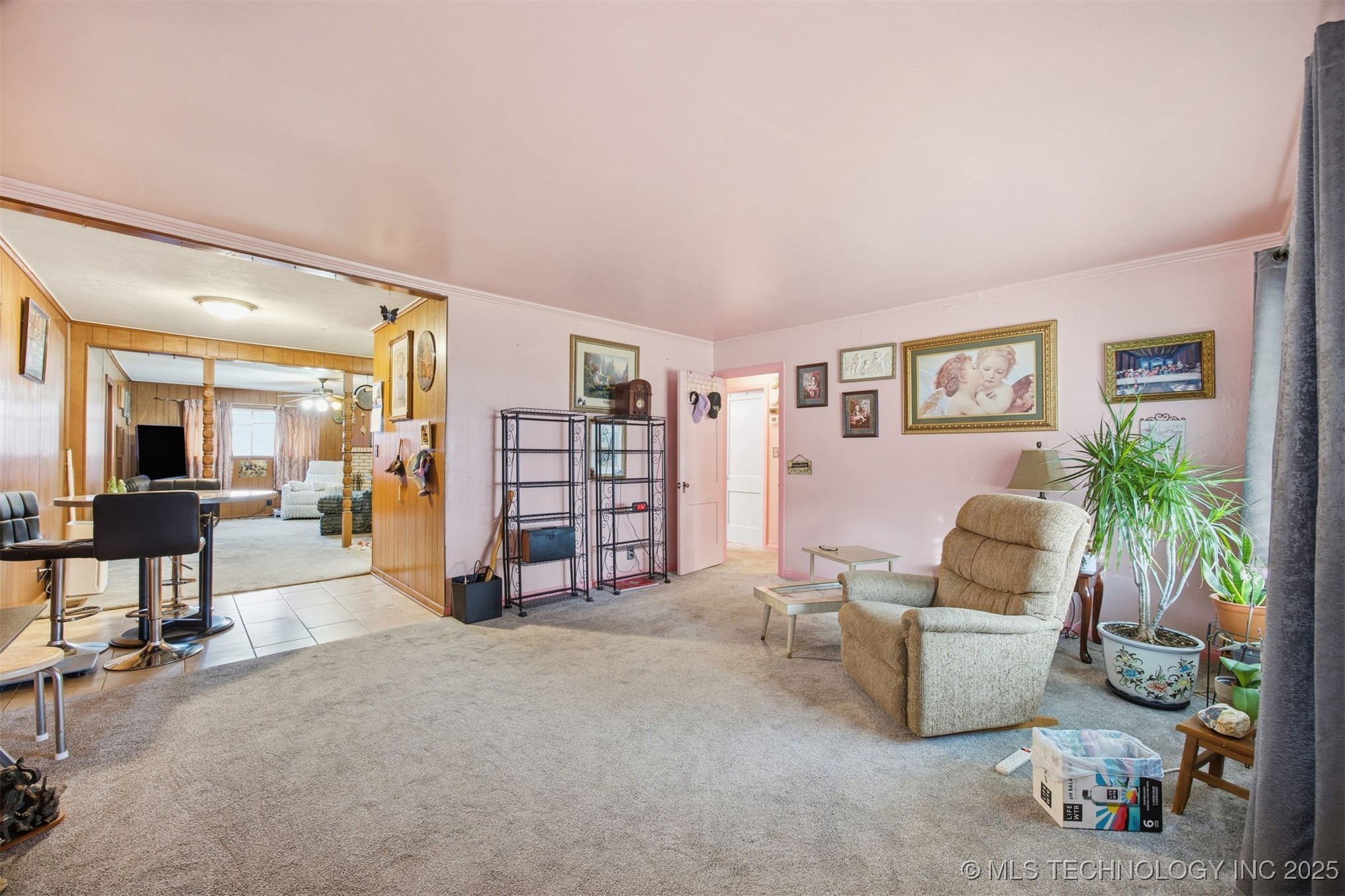 2317 W 47th Place
