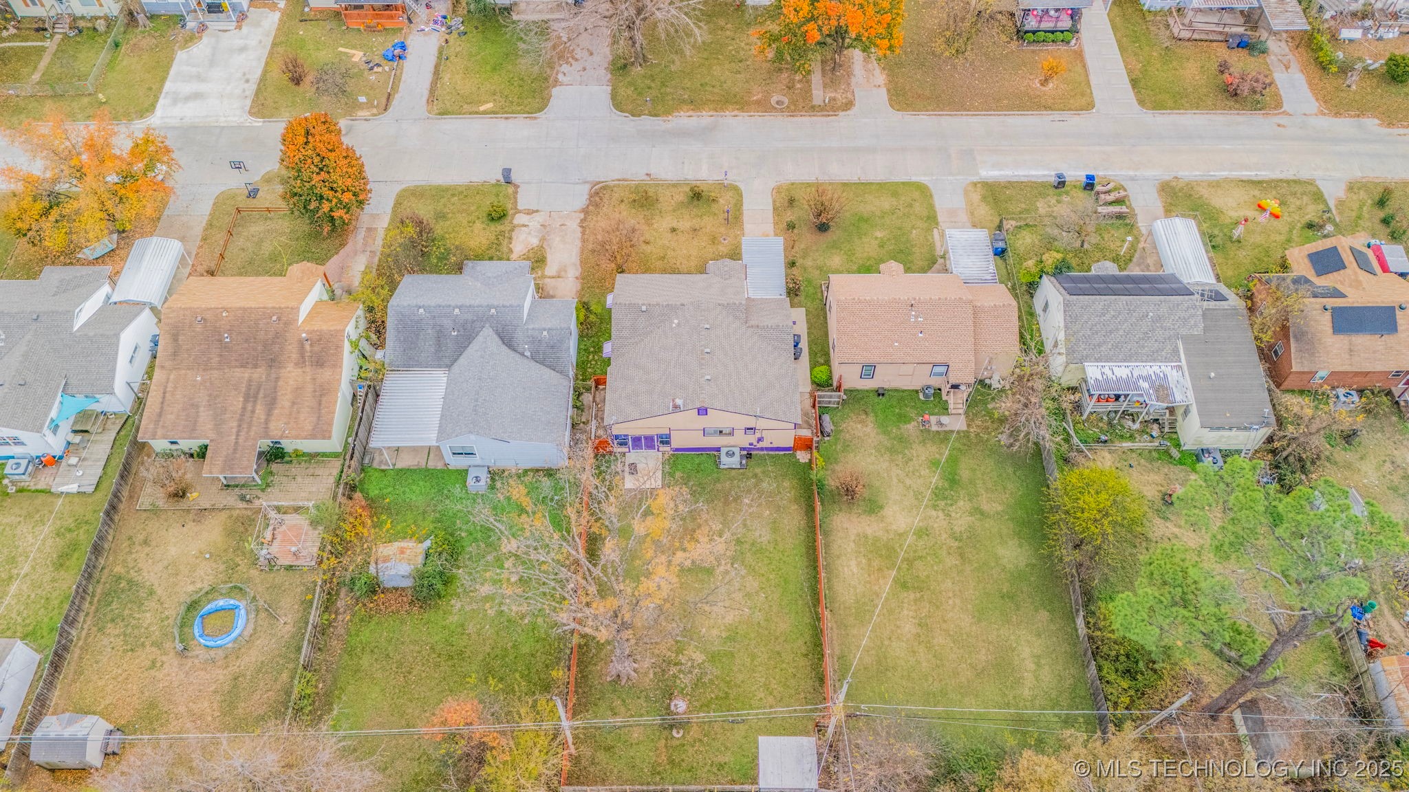 2317 W 47th Place
