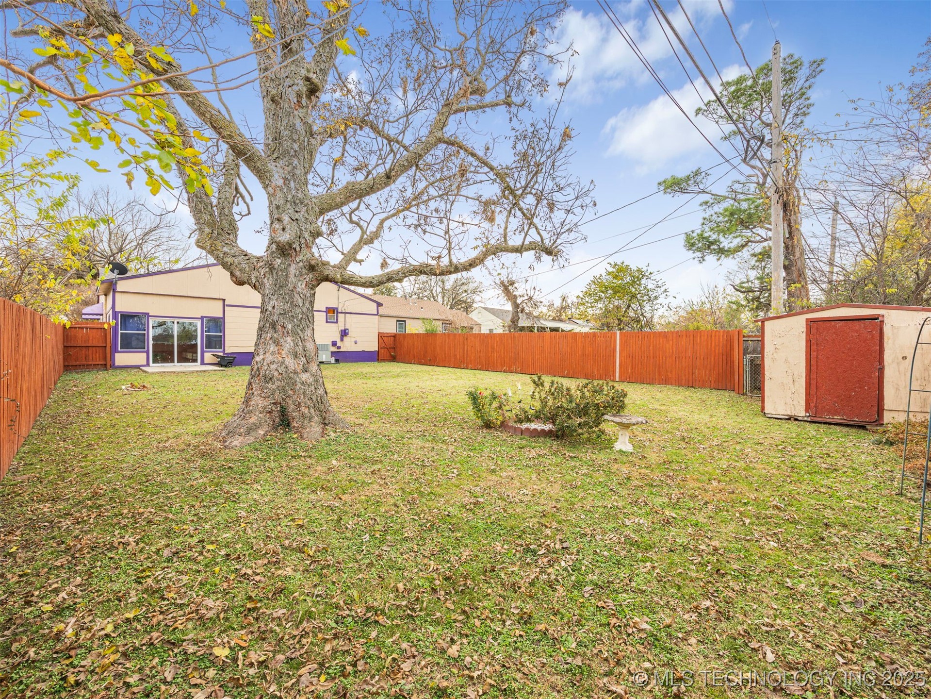 2317 W 47th Place