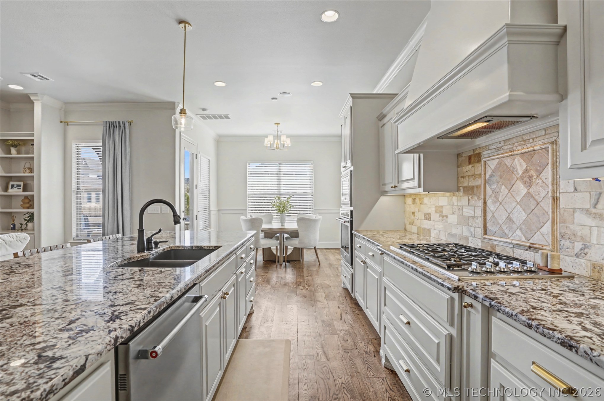 305 E Decatur Street