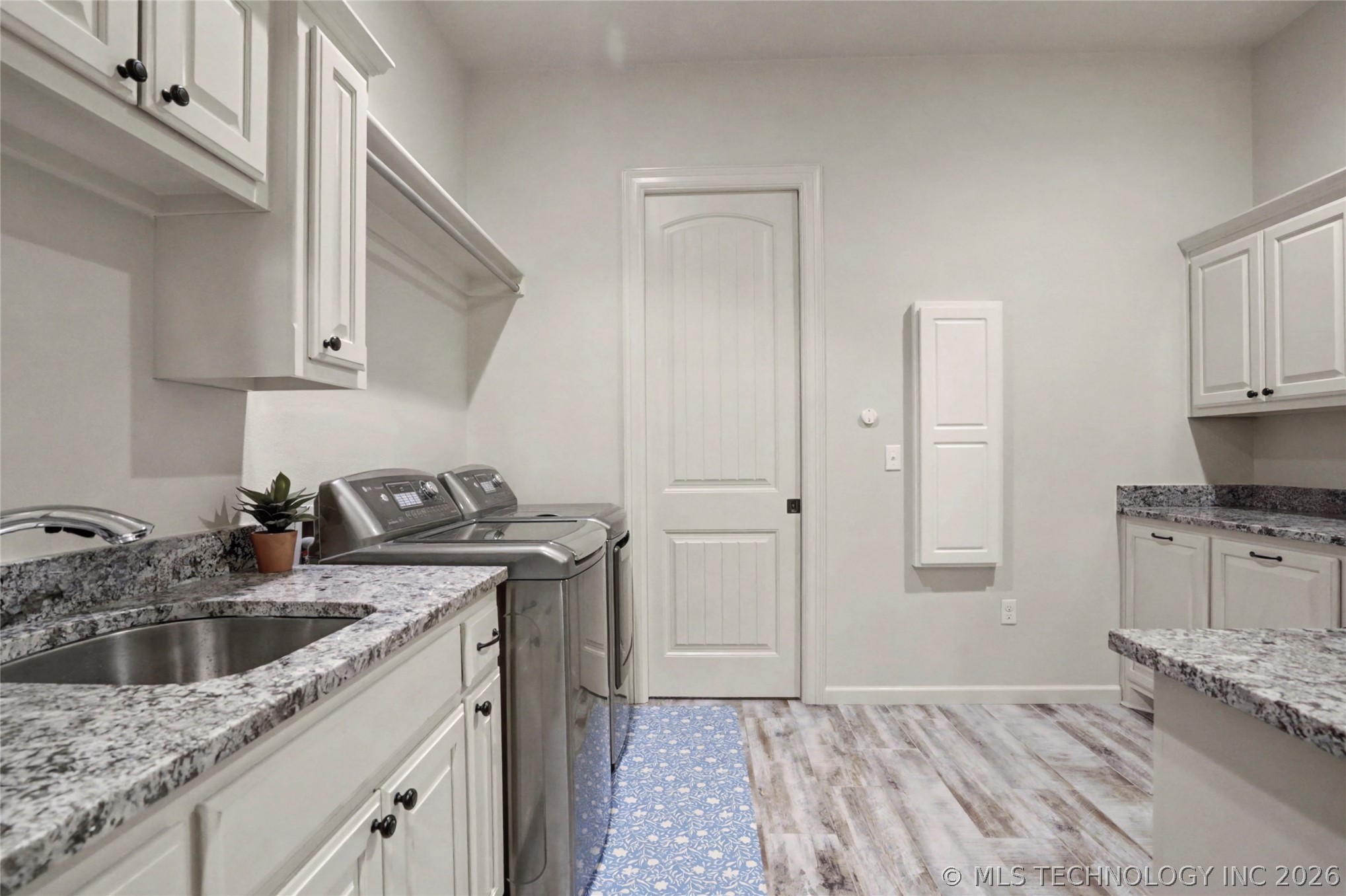 305 E Decatur Street