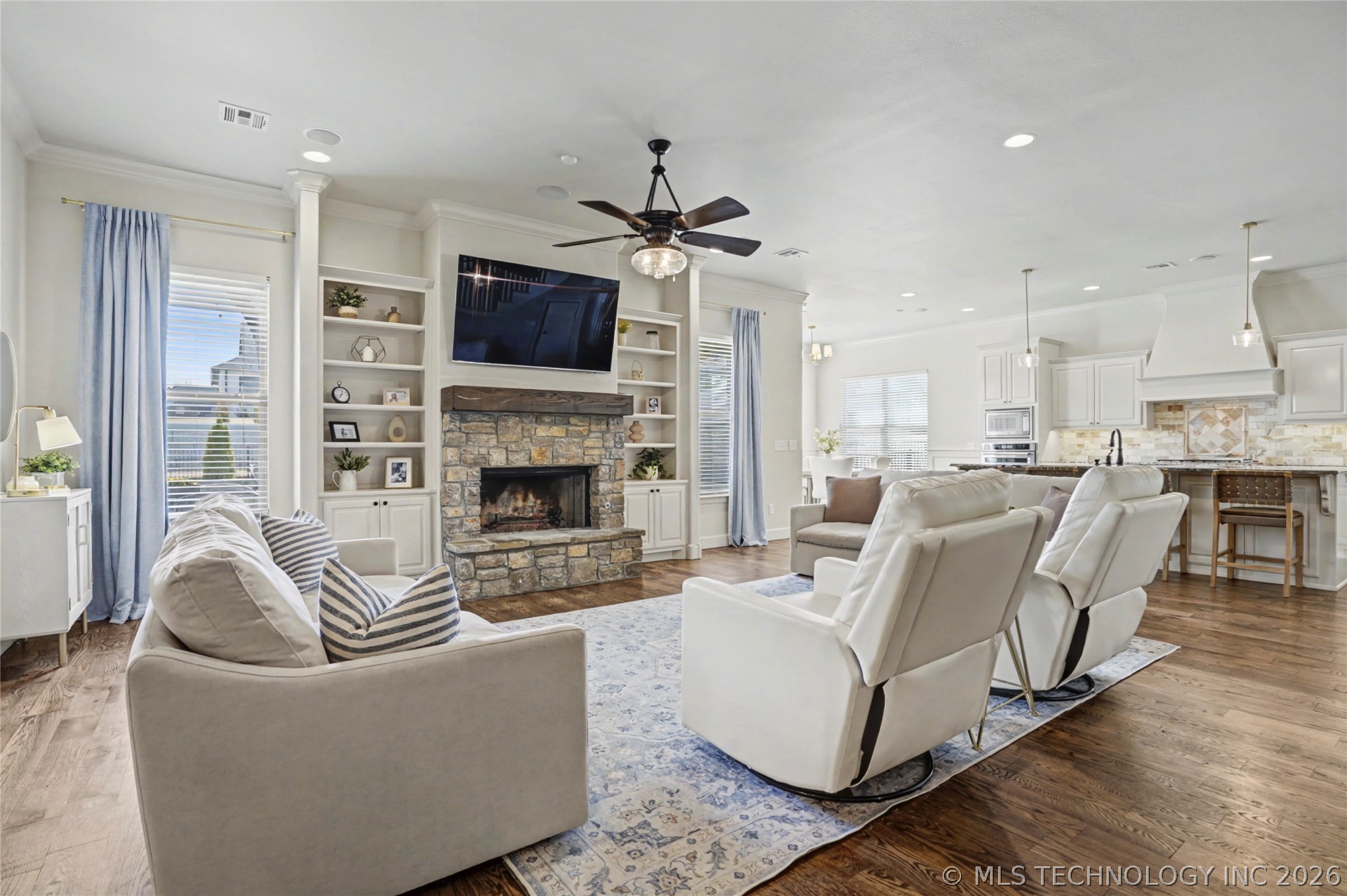305 E Decatur Street